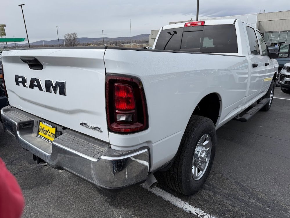2026 RAM 3500 Tradesman - Photo 8