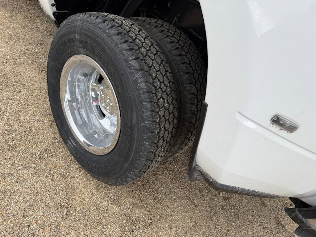 New 2026 Ram 3500 TRADESMAN CREW CAB 4X4 8' BOX Pickup