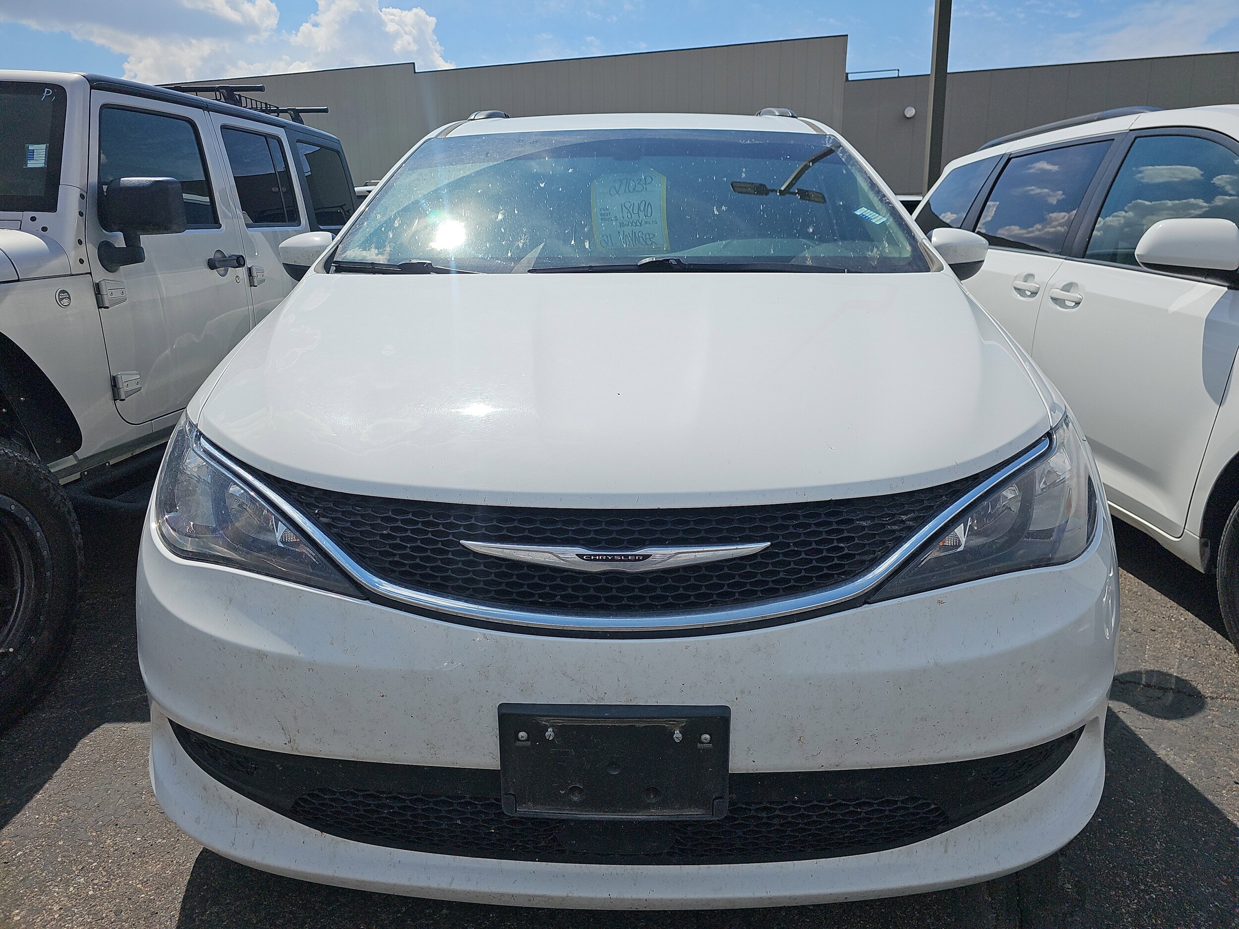 2021 Chrysler Voyager LXi photo 2