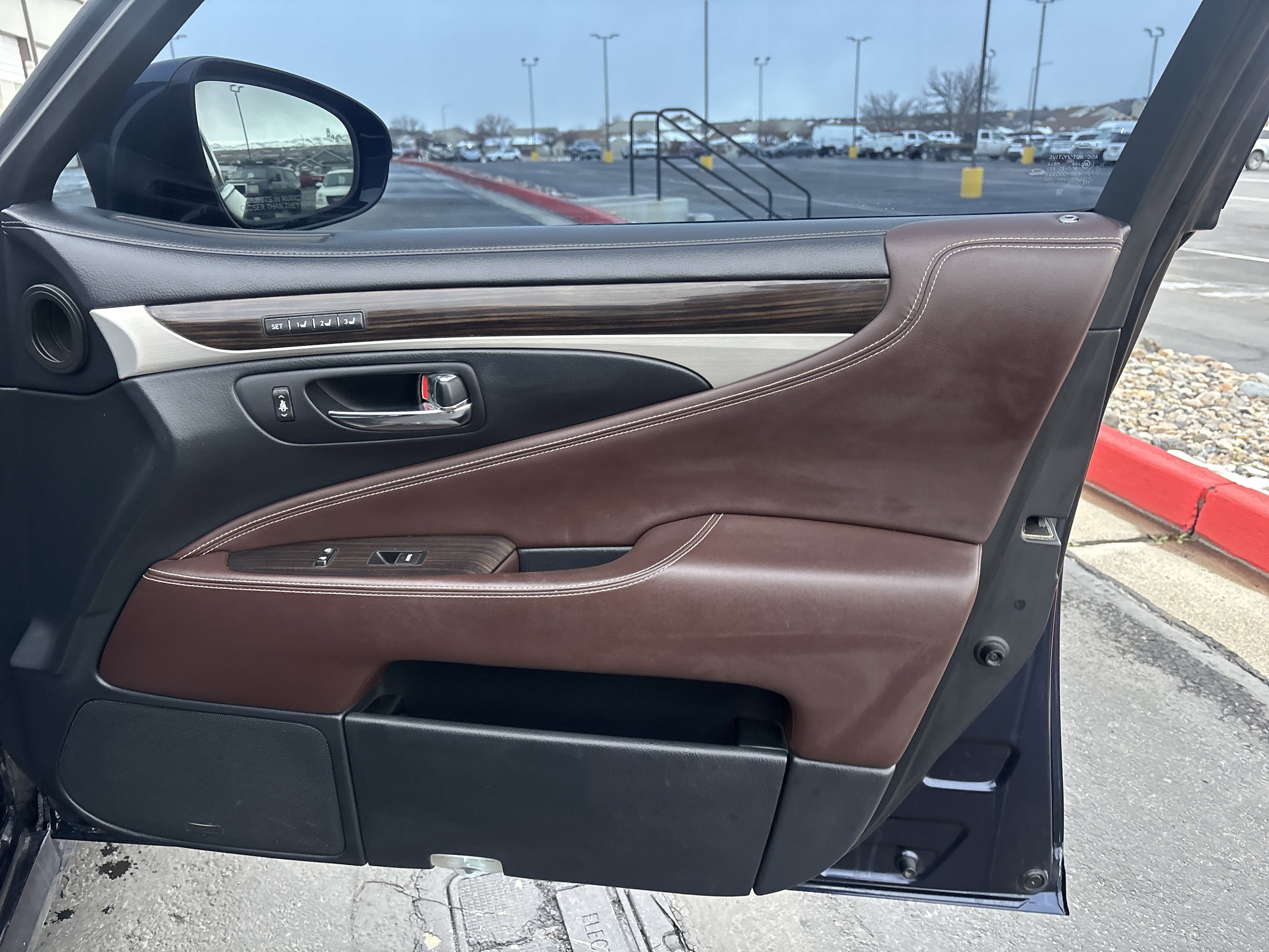 2017 Lexus LS Base - Photo 13