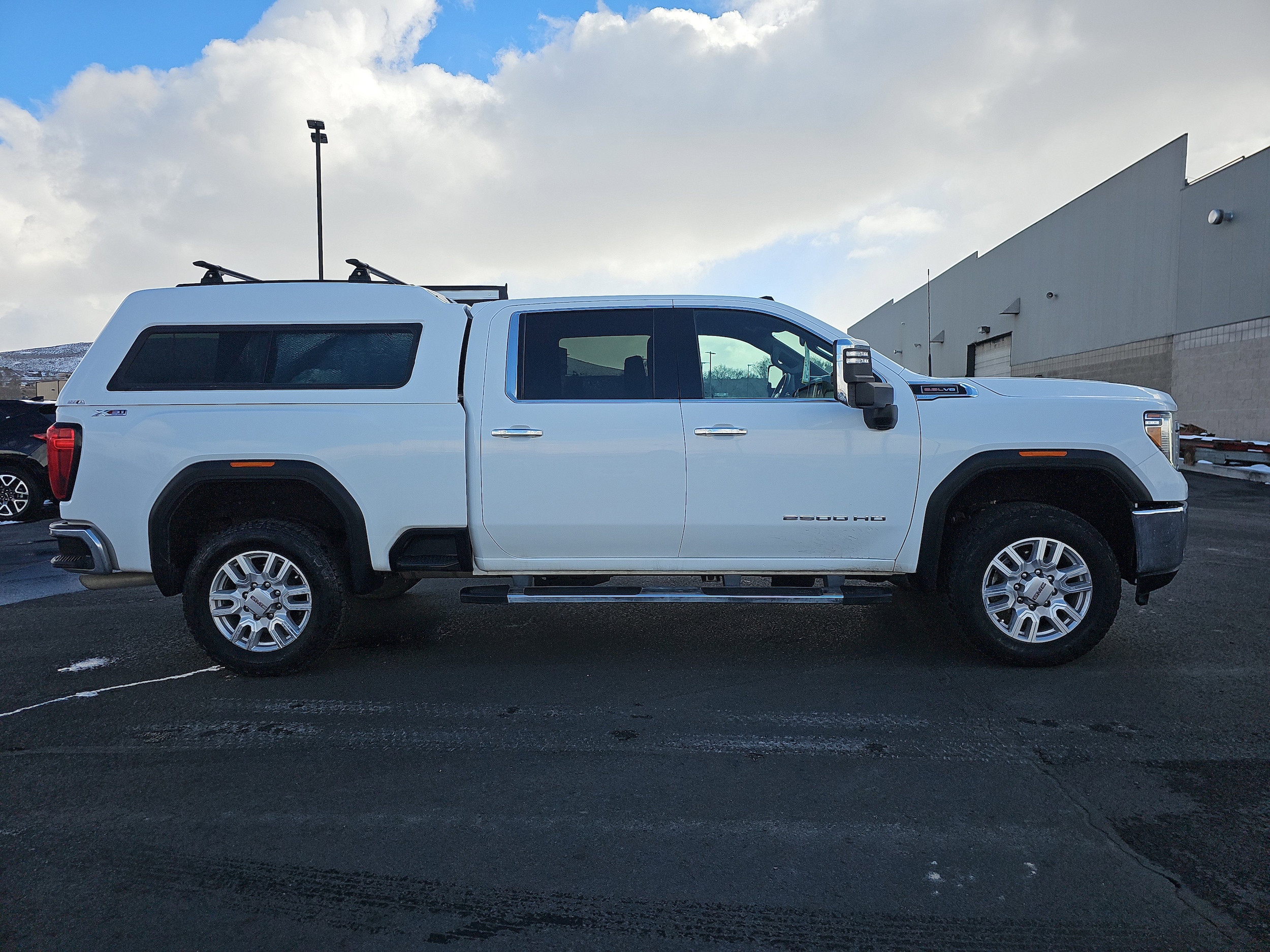 2021 GMC Sierra 2500HD SLT - Photo 4