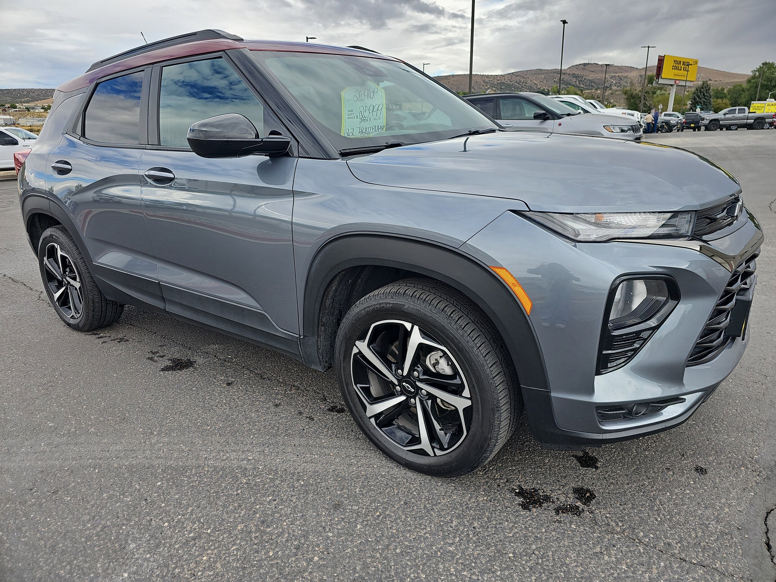 2022 Chevrolet Trailblazer RS photo 2