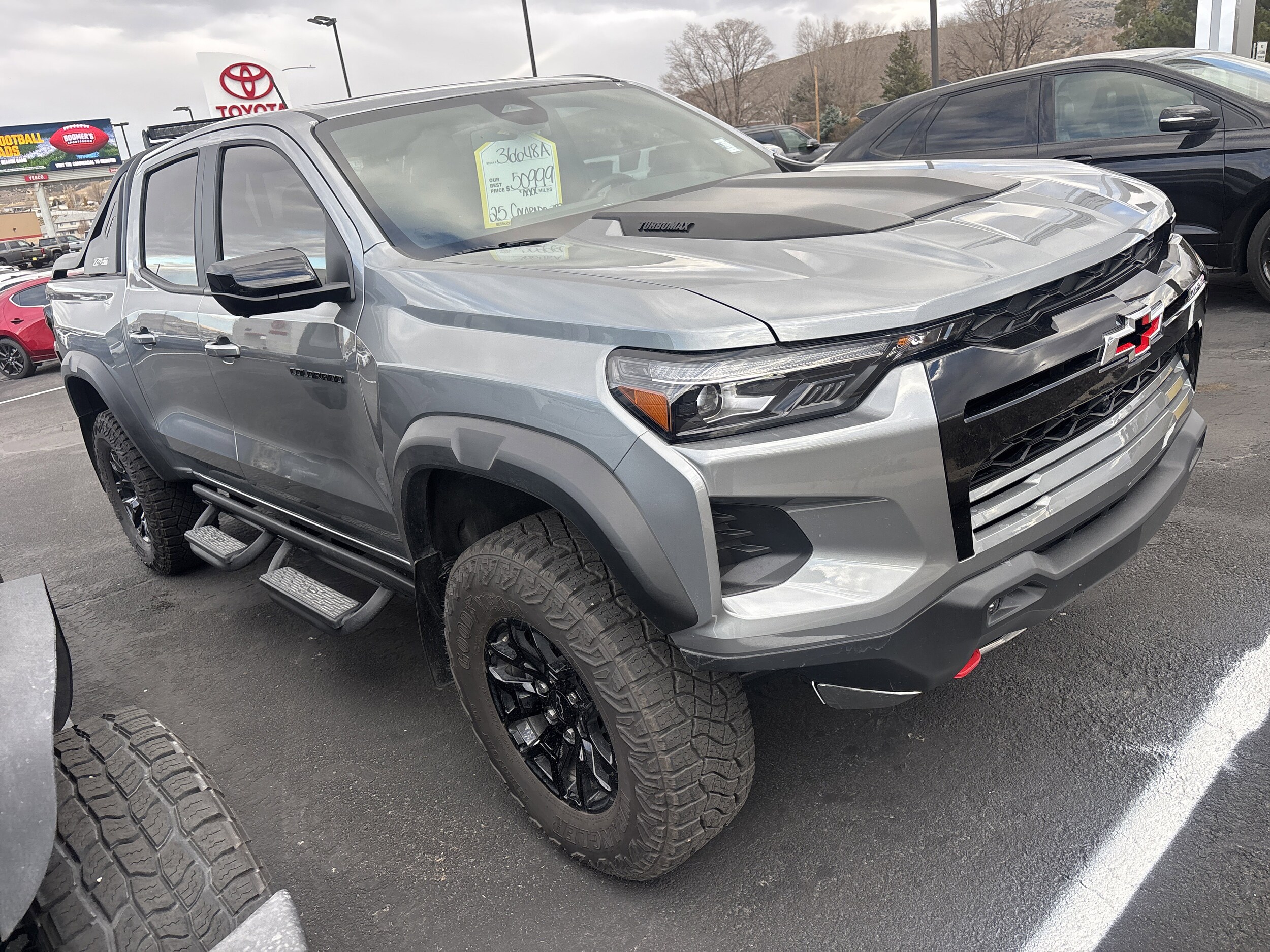 2025 Chevrolet Colorado ZR2 photo 3