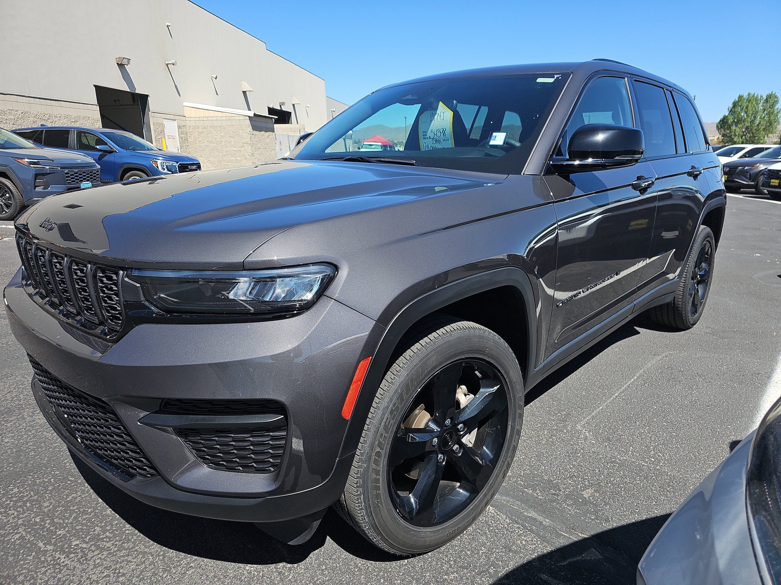 2023 Jeep Grand Cherokee Altitude 4x4's photo
