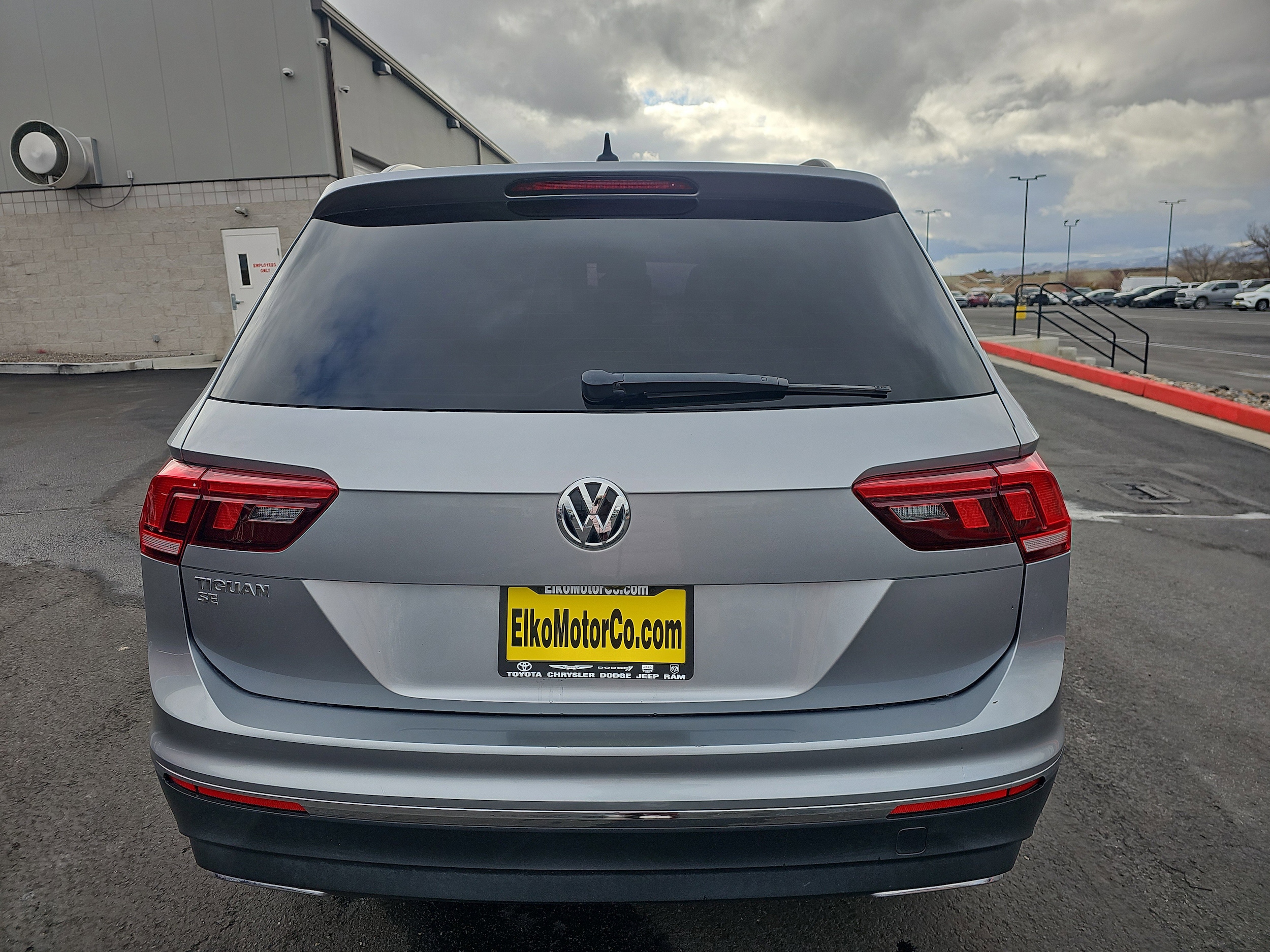 2021 Volkswagen Tiguan SE - Photo 6