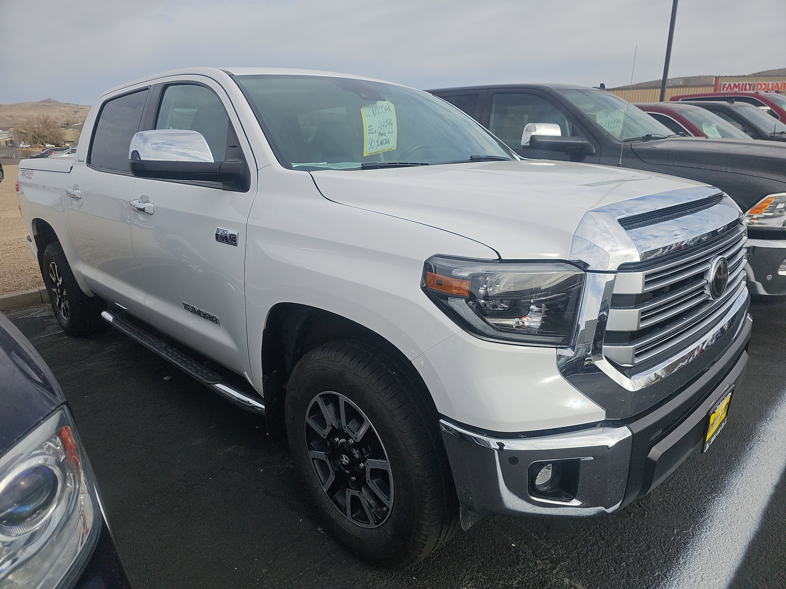 2020 Toyota Tundra Limited CrewMax photo 3