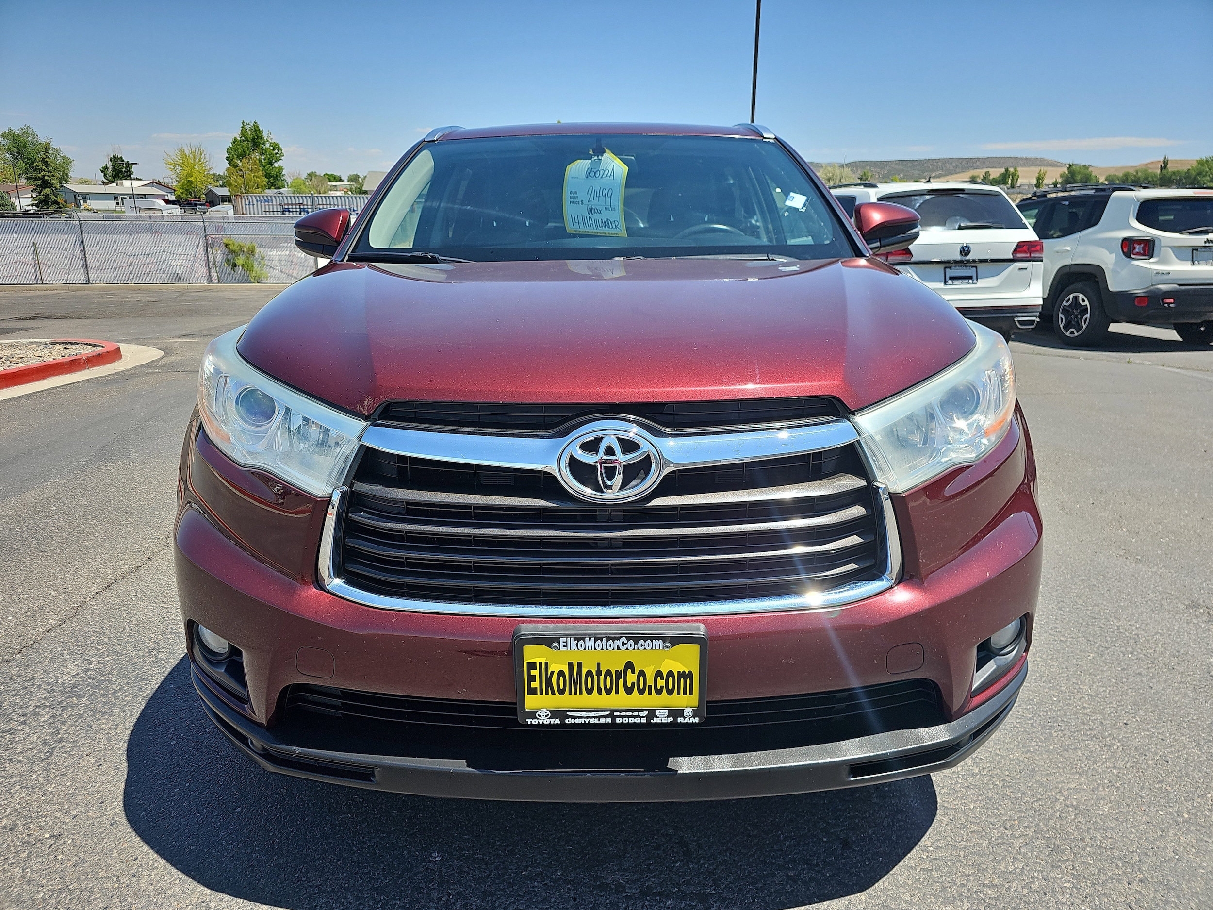 Used 2014 Toyota Highlander XLE with VIN 5TDJKRFH7ES044341 for sale in Elko, NV