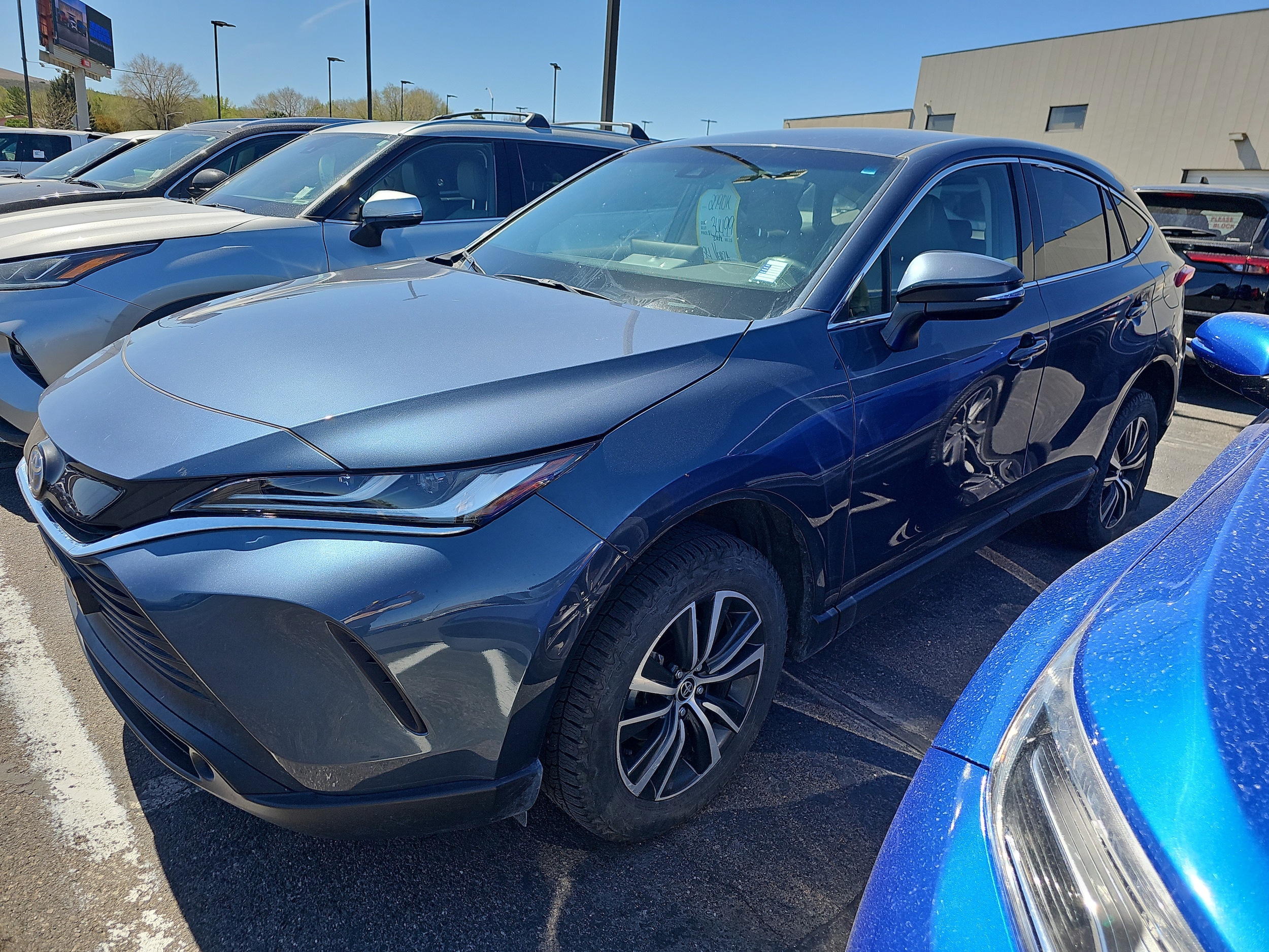 2024 Toyota Venza LE Hybrid AWD's photo