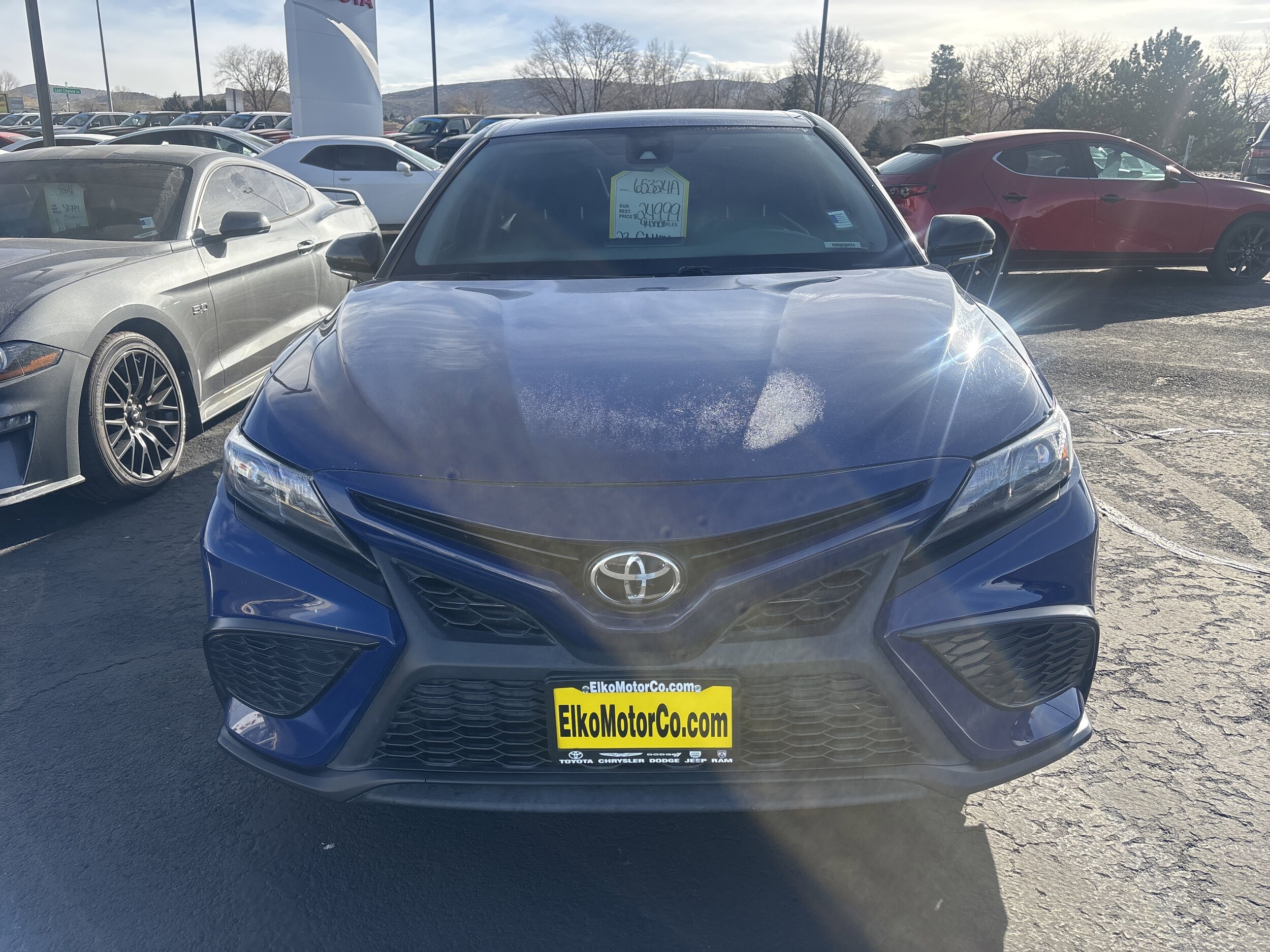 2023 Toyota Camry SE photo 2