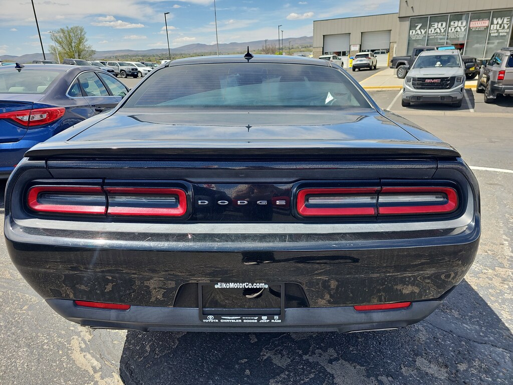 Used 2016 Dodge Challenger R/T Coupe