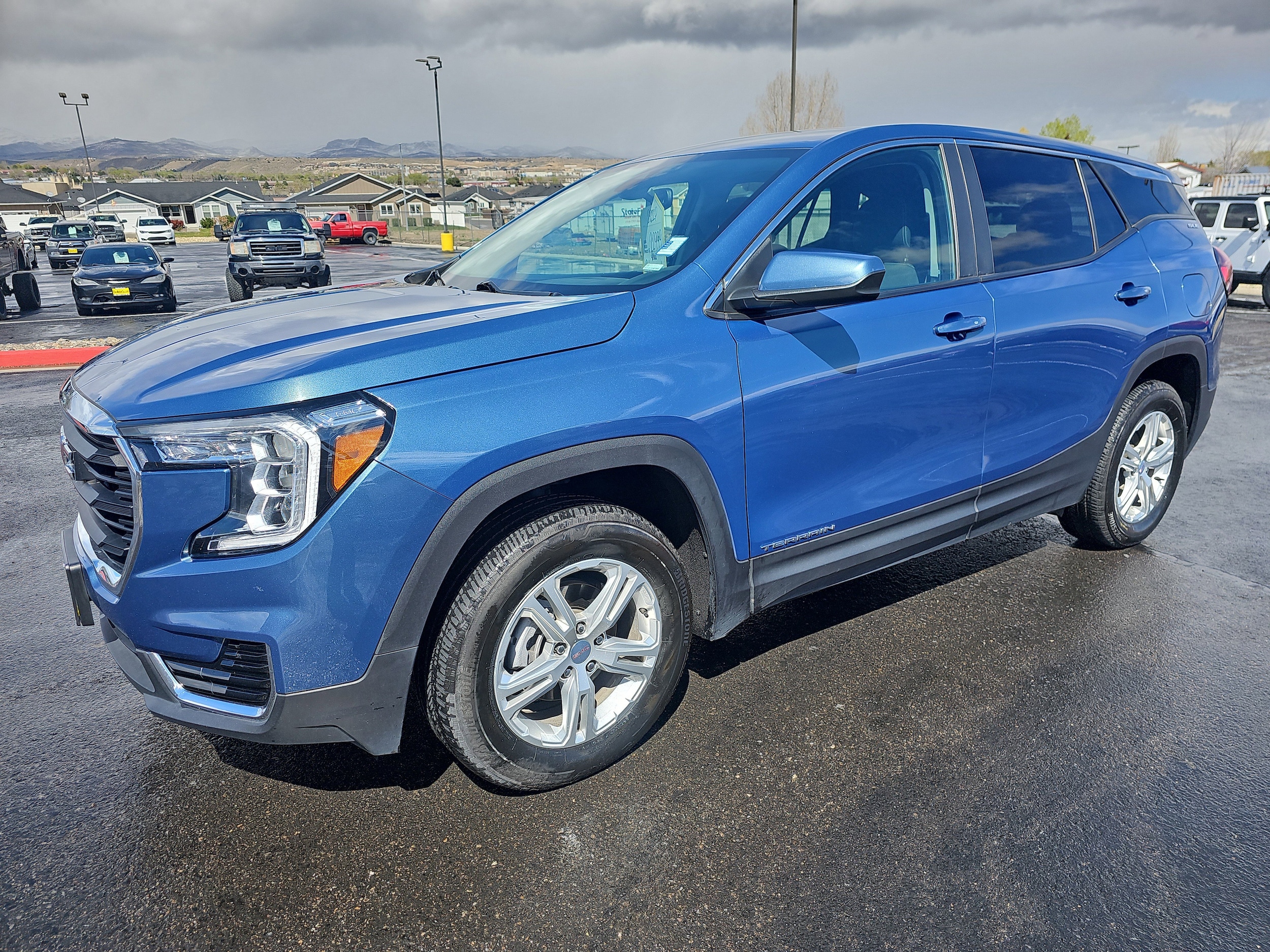 2024 GMC Terrain SLE AWD's photo
