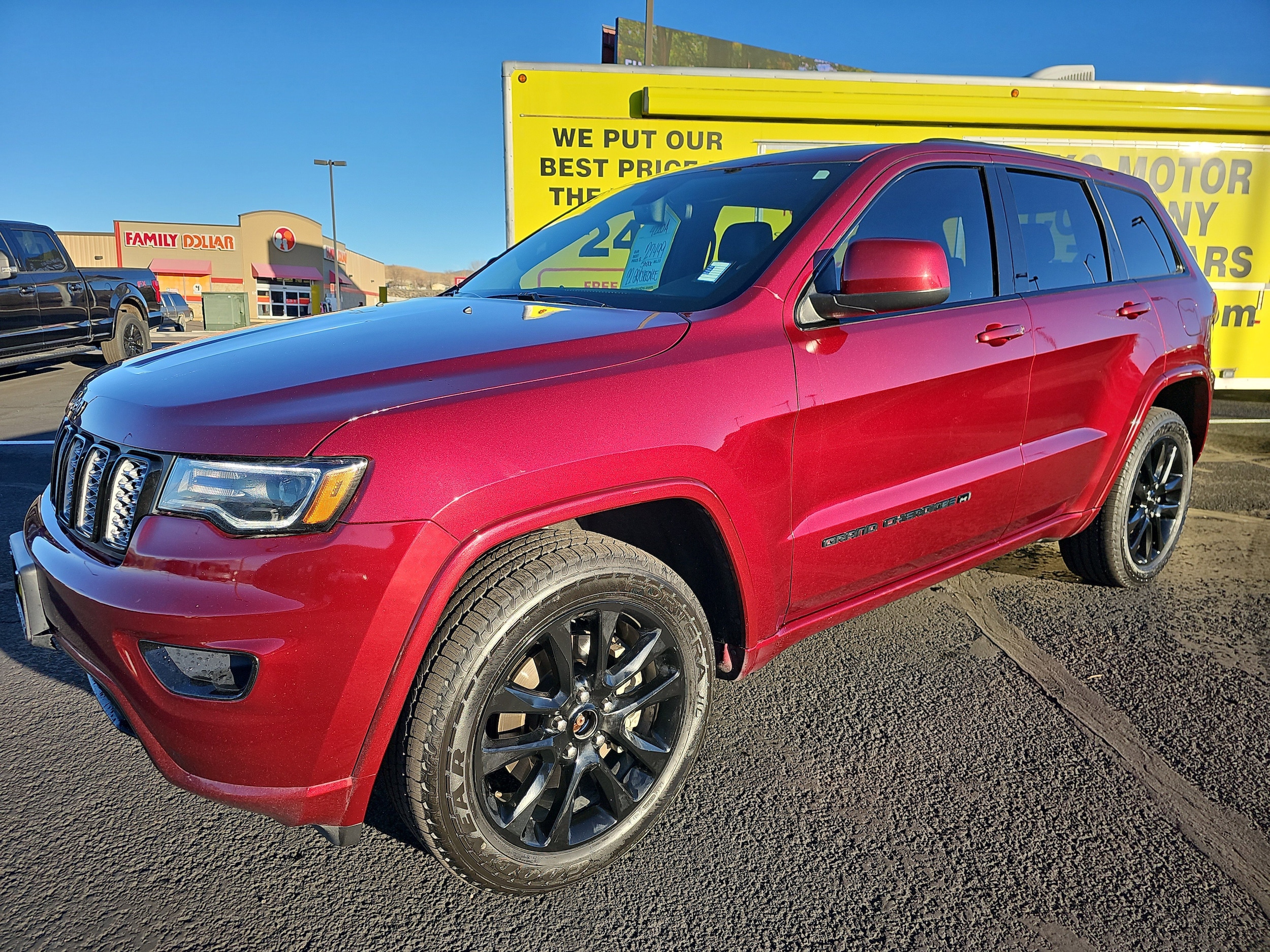 2022 Jeep Grand Cherokee WK Laredo X's photo