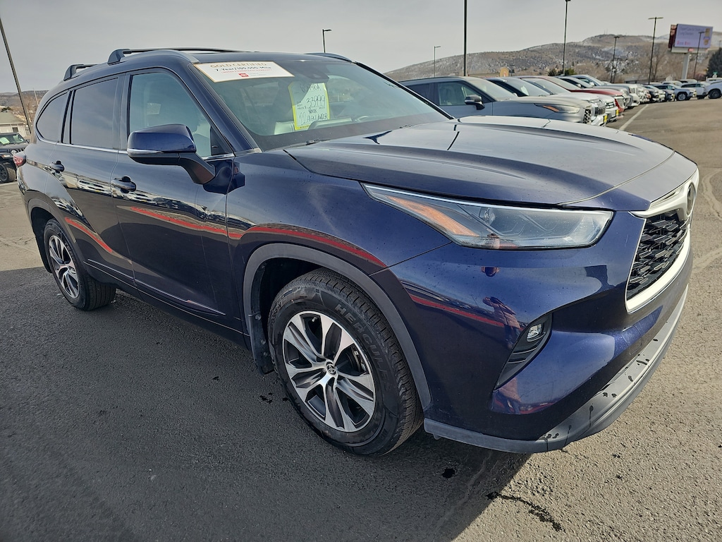 Used 2022 Toyota Highlander XLE SUV