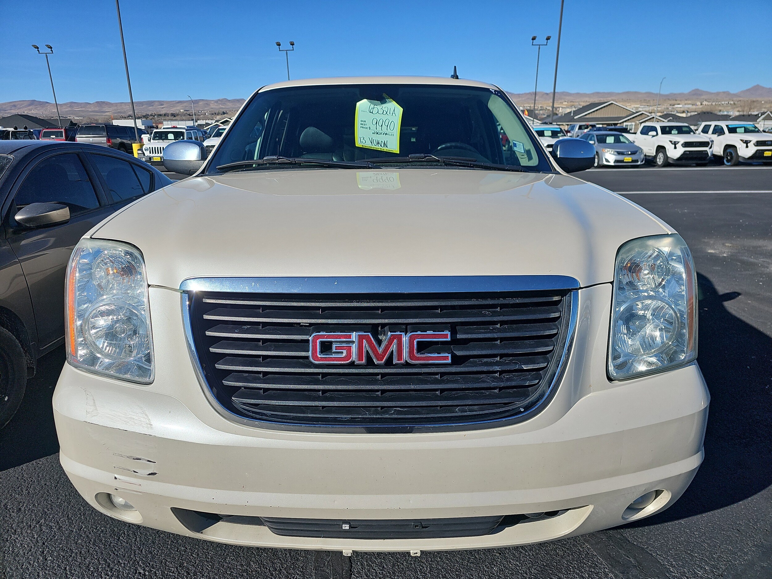 2013 Gmc Yukon SLT photo 2