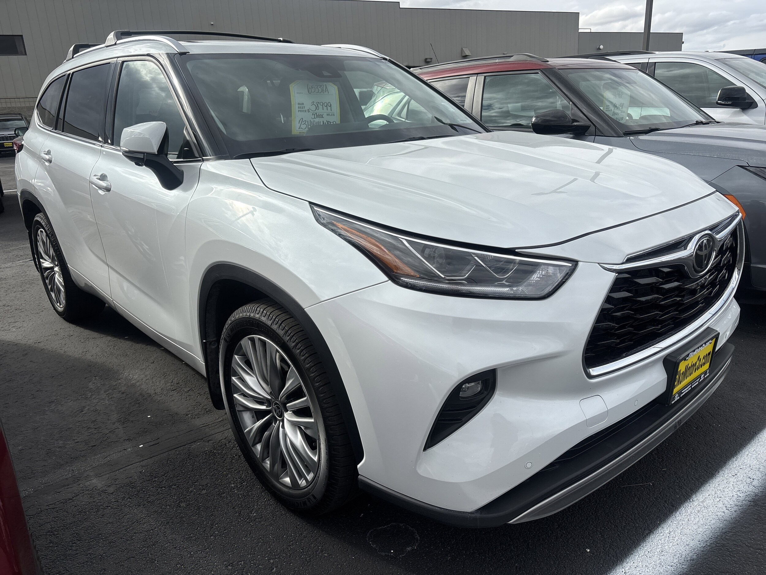 2023 Toyota Highlander Limited Platinum XLE XSE photo 3