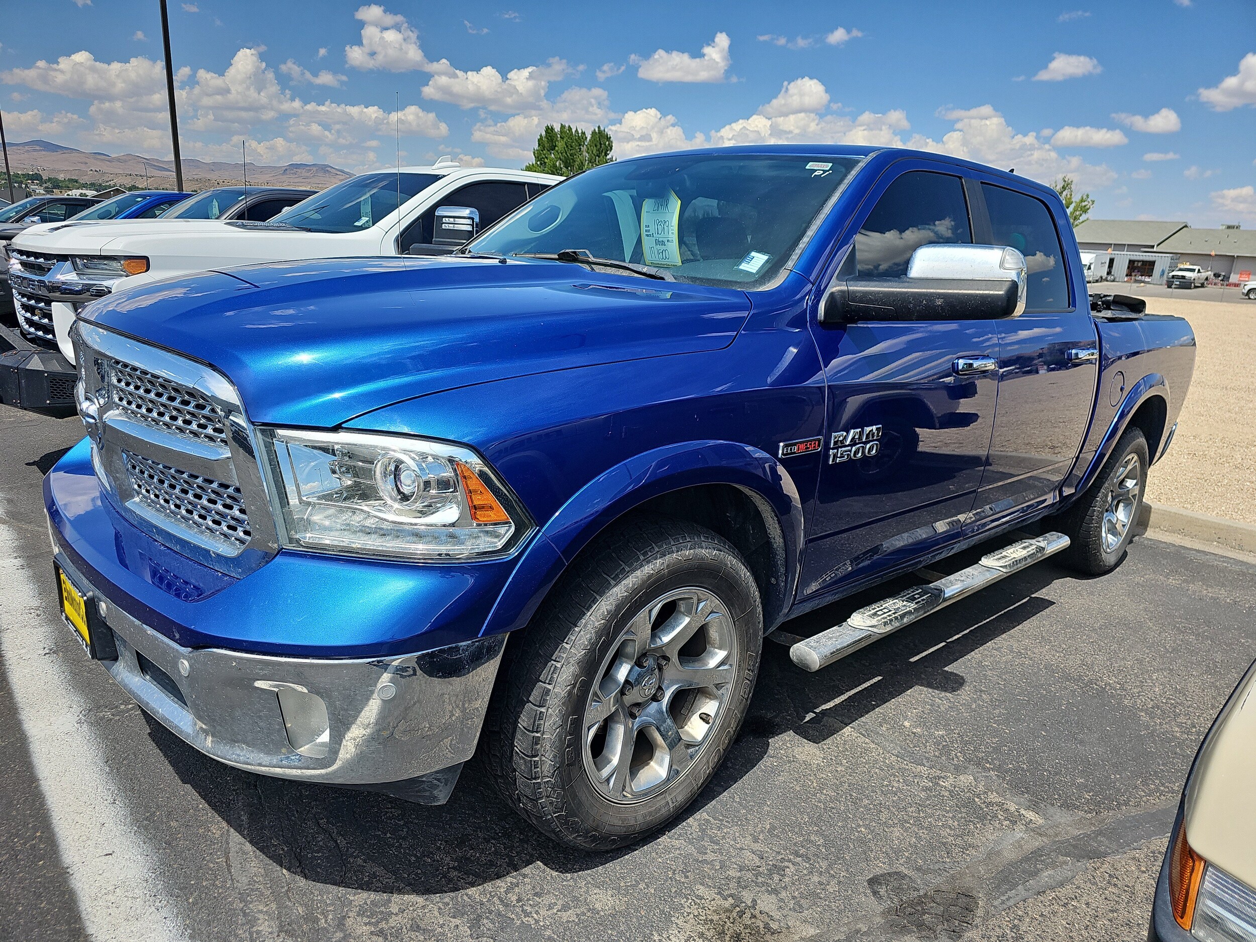 2017 RAM 1500 Laramie Crew Cab 4WD