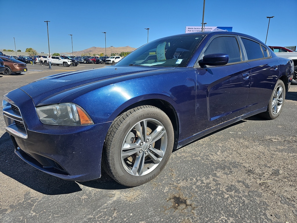 Used 2014 Dodge Charger SXT Sedan