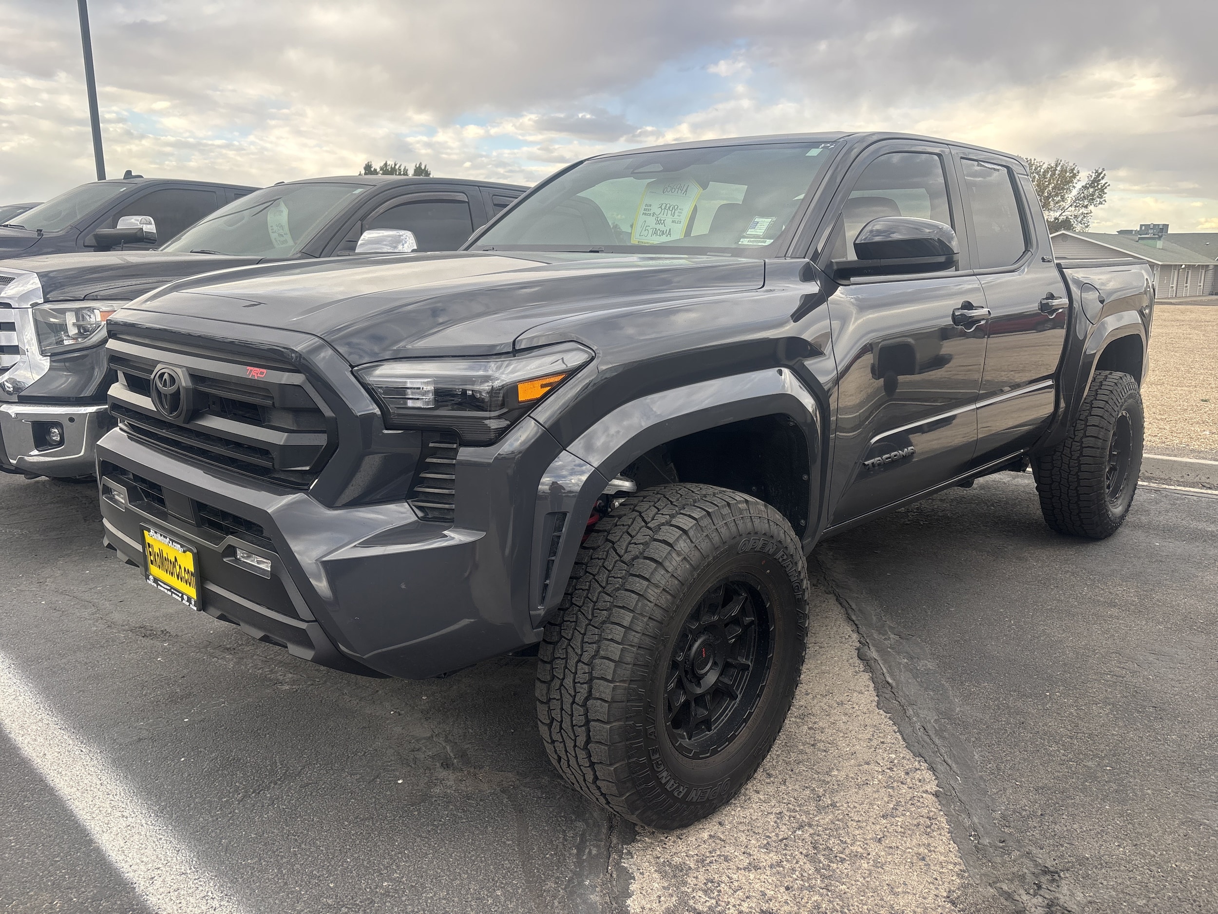 2025 Toyota Tacoma SR5