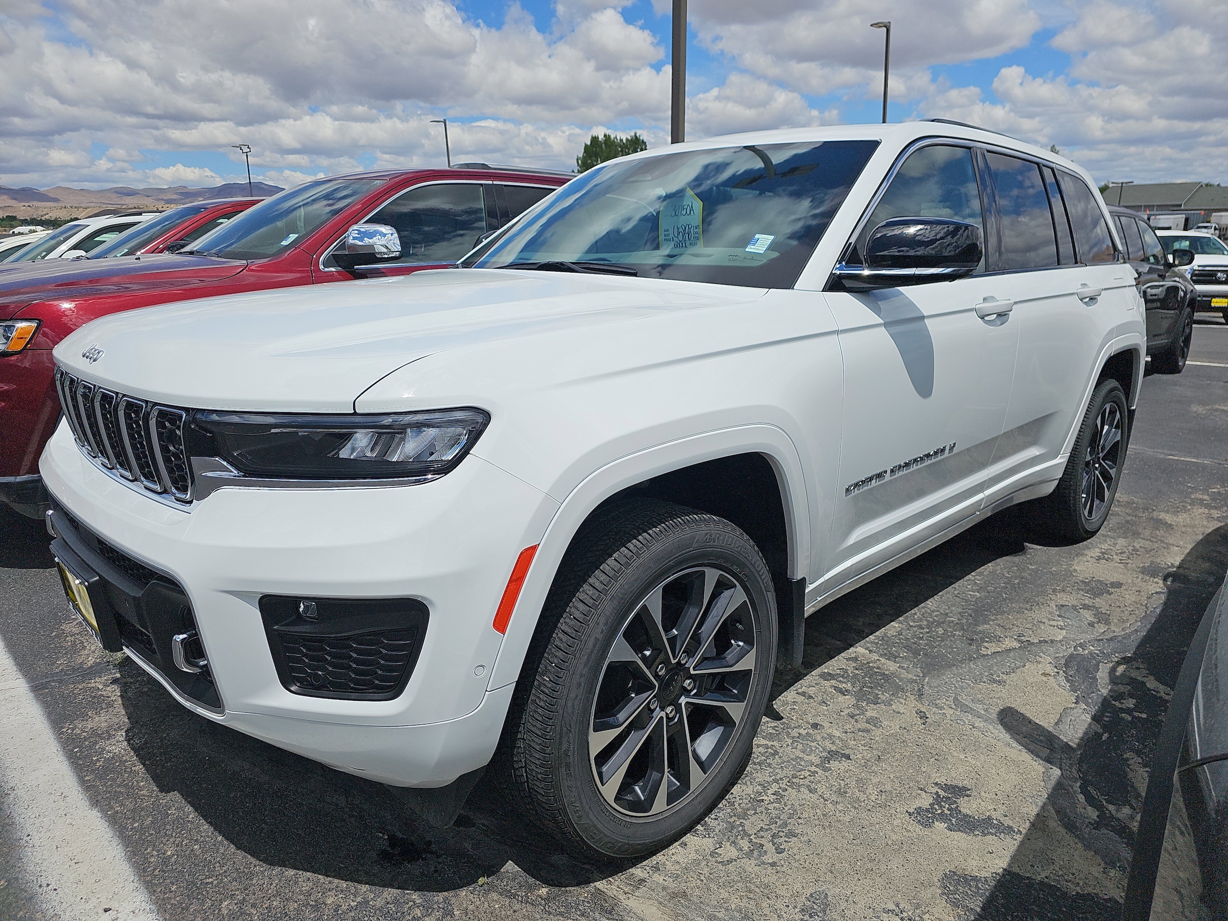 2025 Jeep Grand Cherokee Overland 4x4's photo