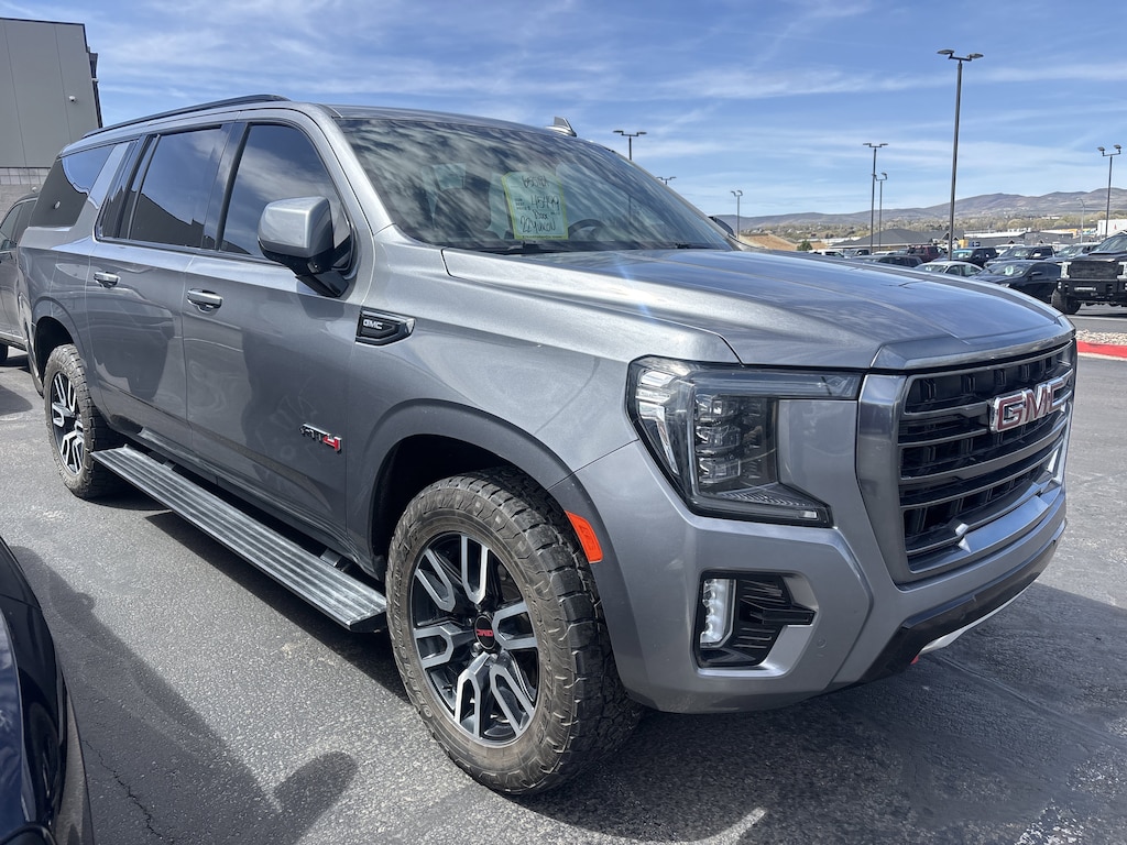 Used 2022 GMC Yukon XL AT4 SUV