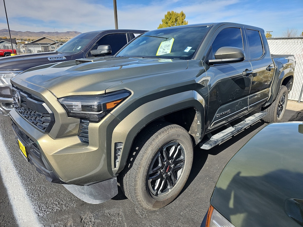 Used 2025 Toyota Tacoma SR5 Truck Double Cab