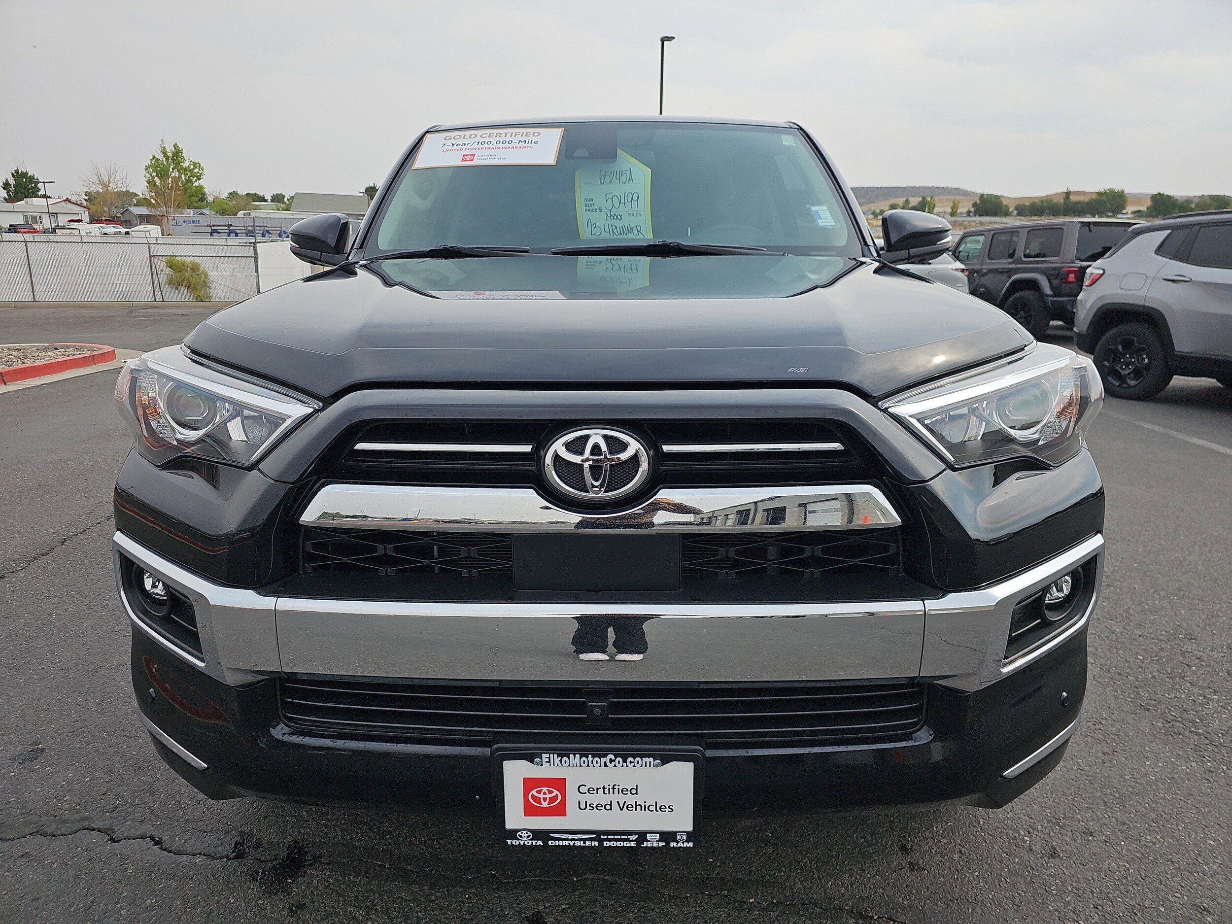 2023 Toyota 4Runner Limited photo 2