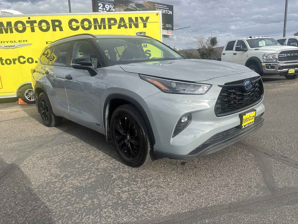 Used 2024 Toyota Highlander Hybrid XLE SUV