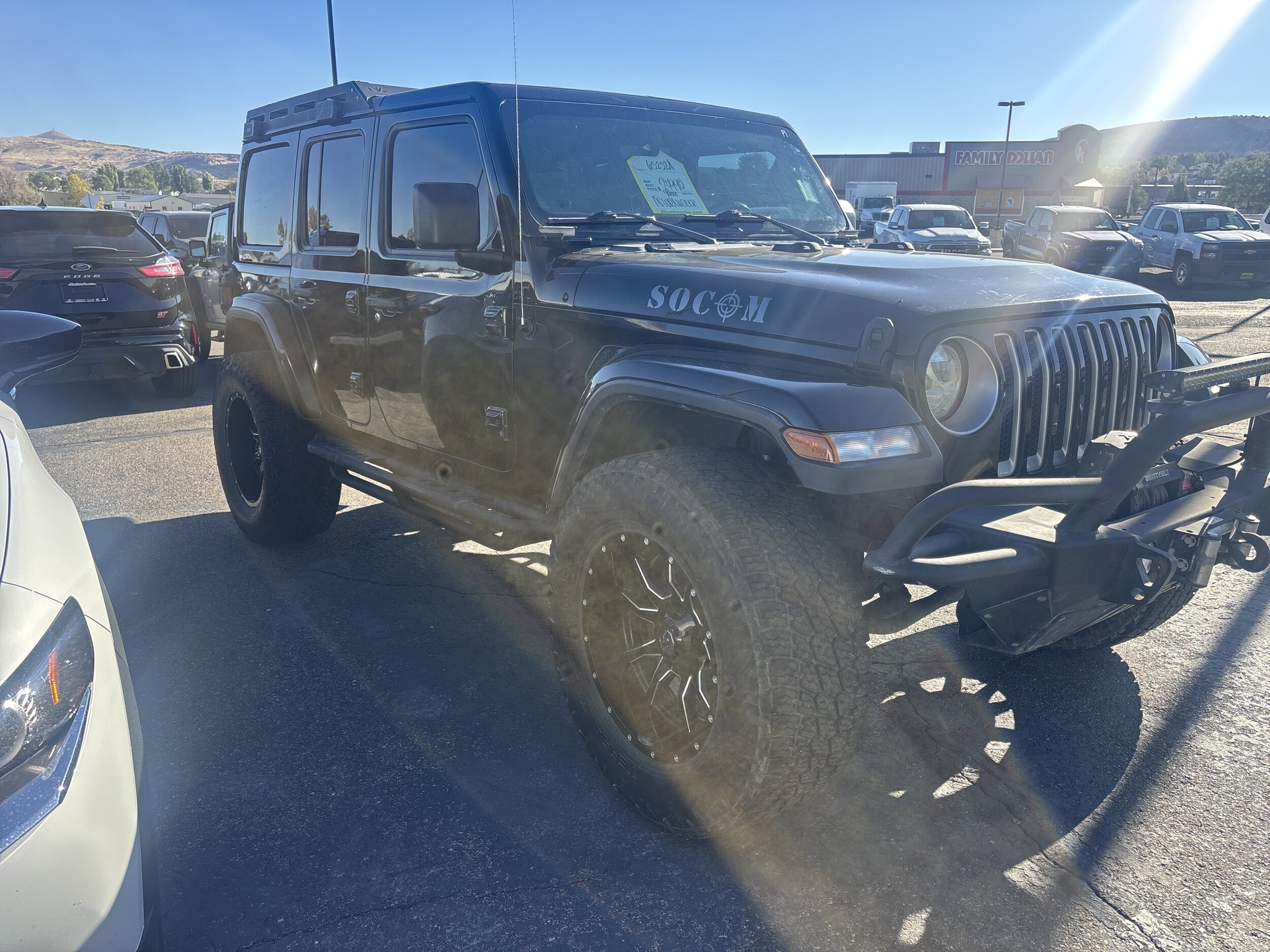 2018 Jeep Wrangler Unlimited Sahara photo 3