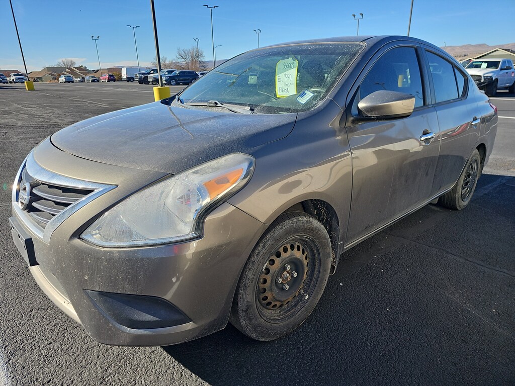 Used 2015 Nissan Versa 1.6 Sedan