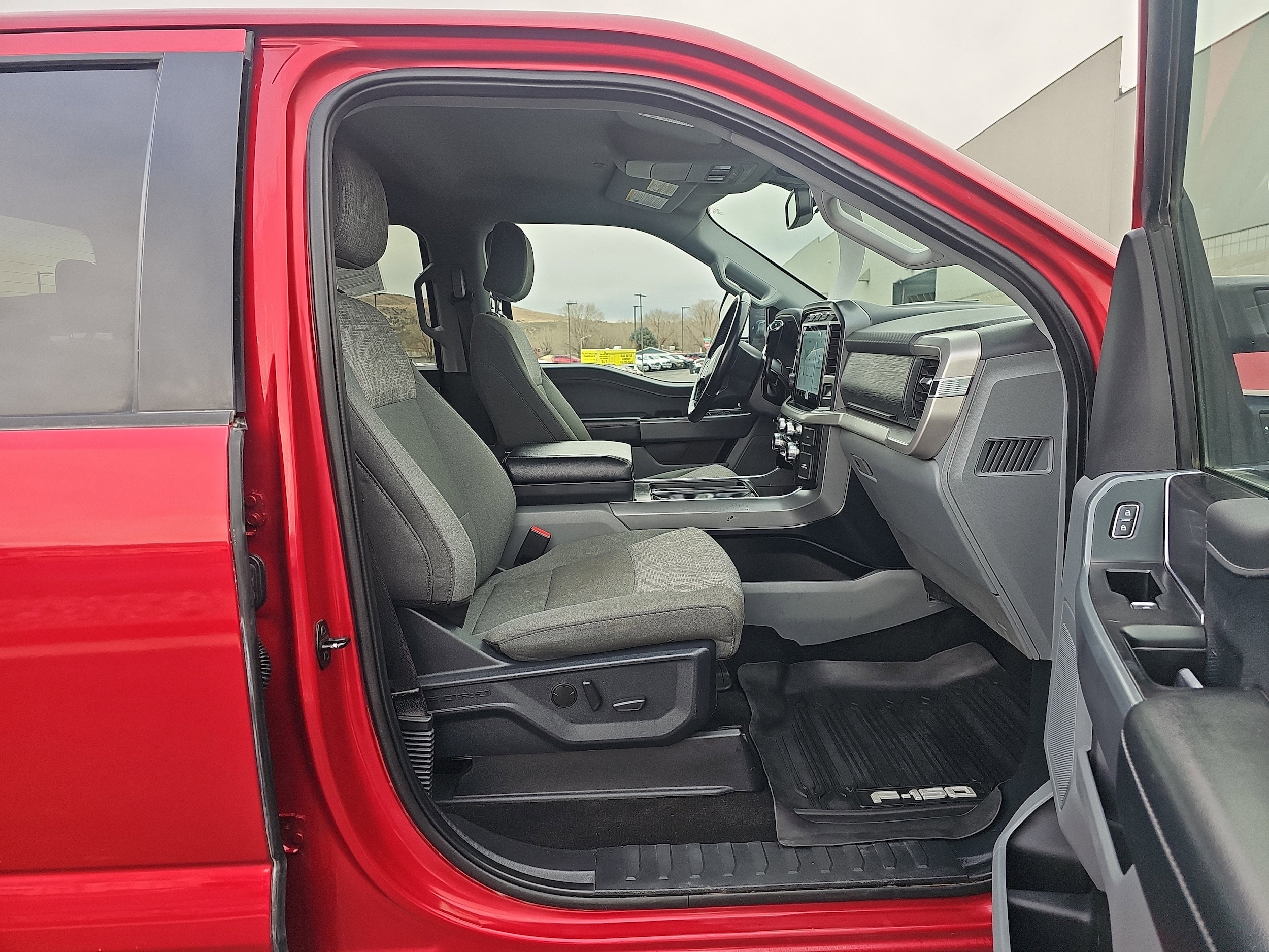 2022 Ford F-150 XLT - Photo 11