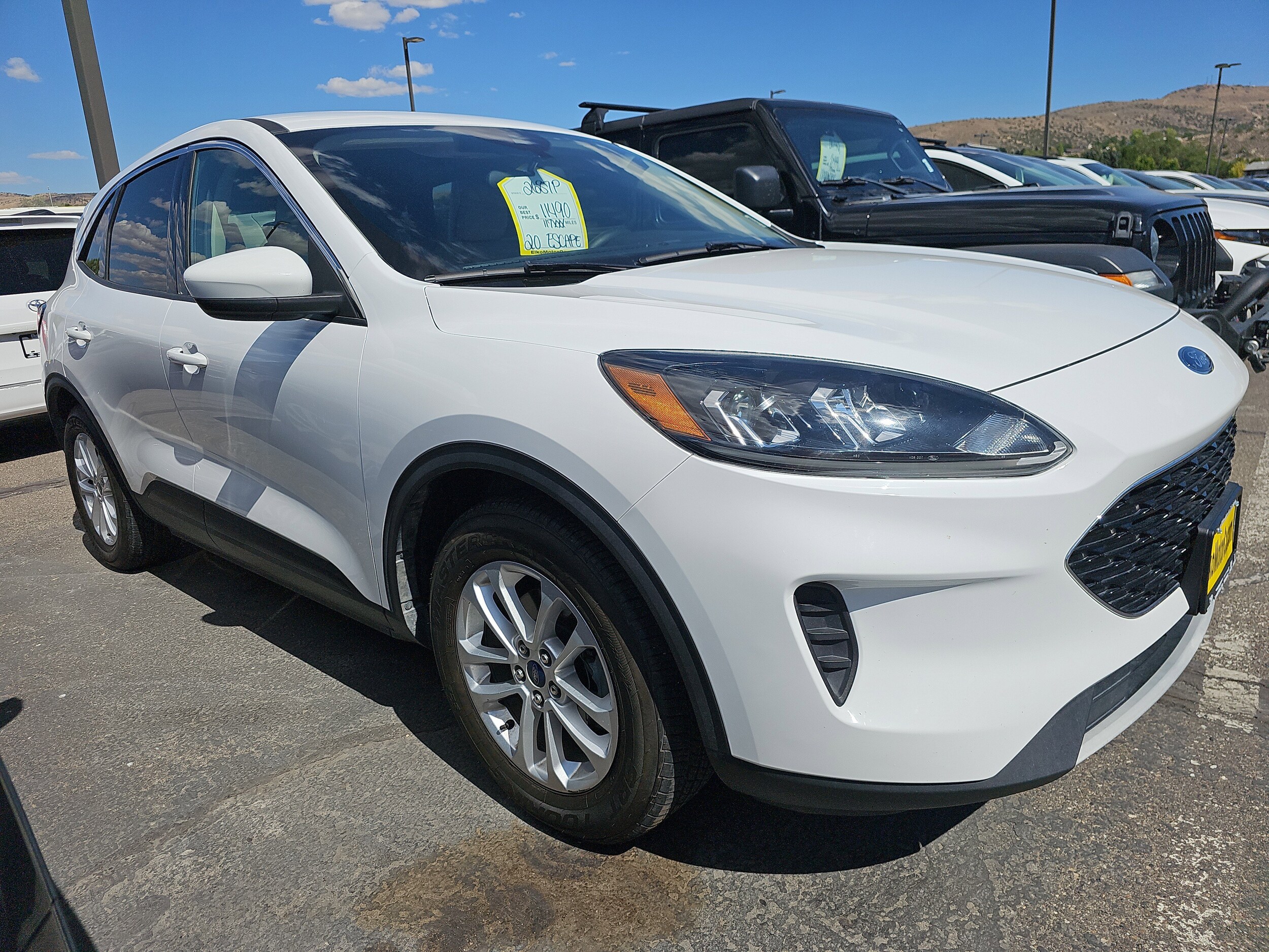 2020 Ford Escape SE photo 3
