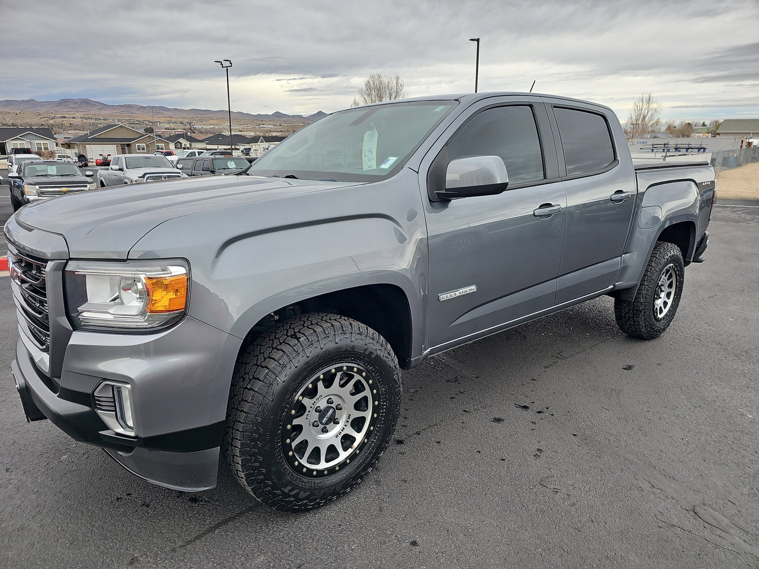 2022 GMC Canyon Elevation's photo