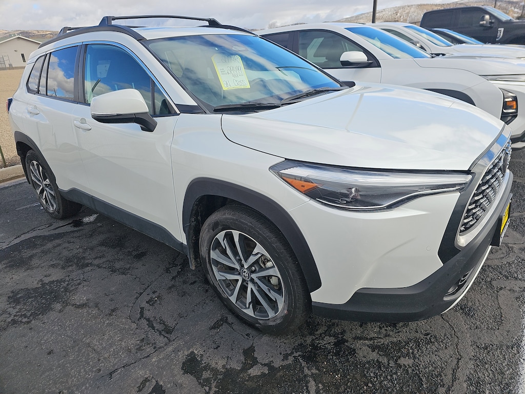 Used 2024 Toyota Corolla Cross XLE SUV
