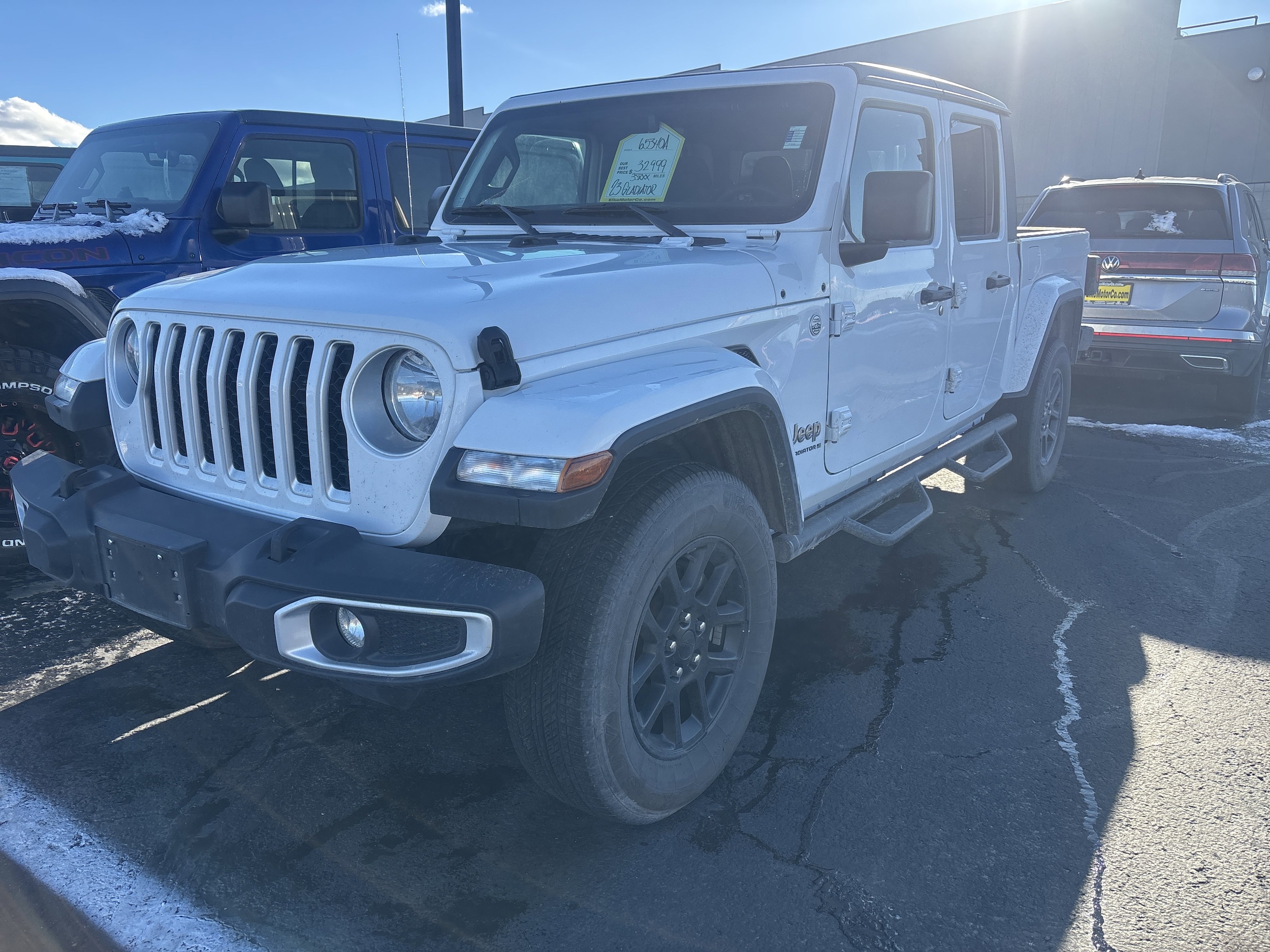 2023 Jeep Gladiator Overland's photo