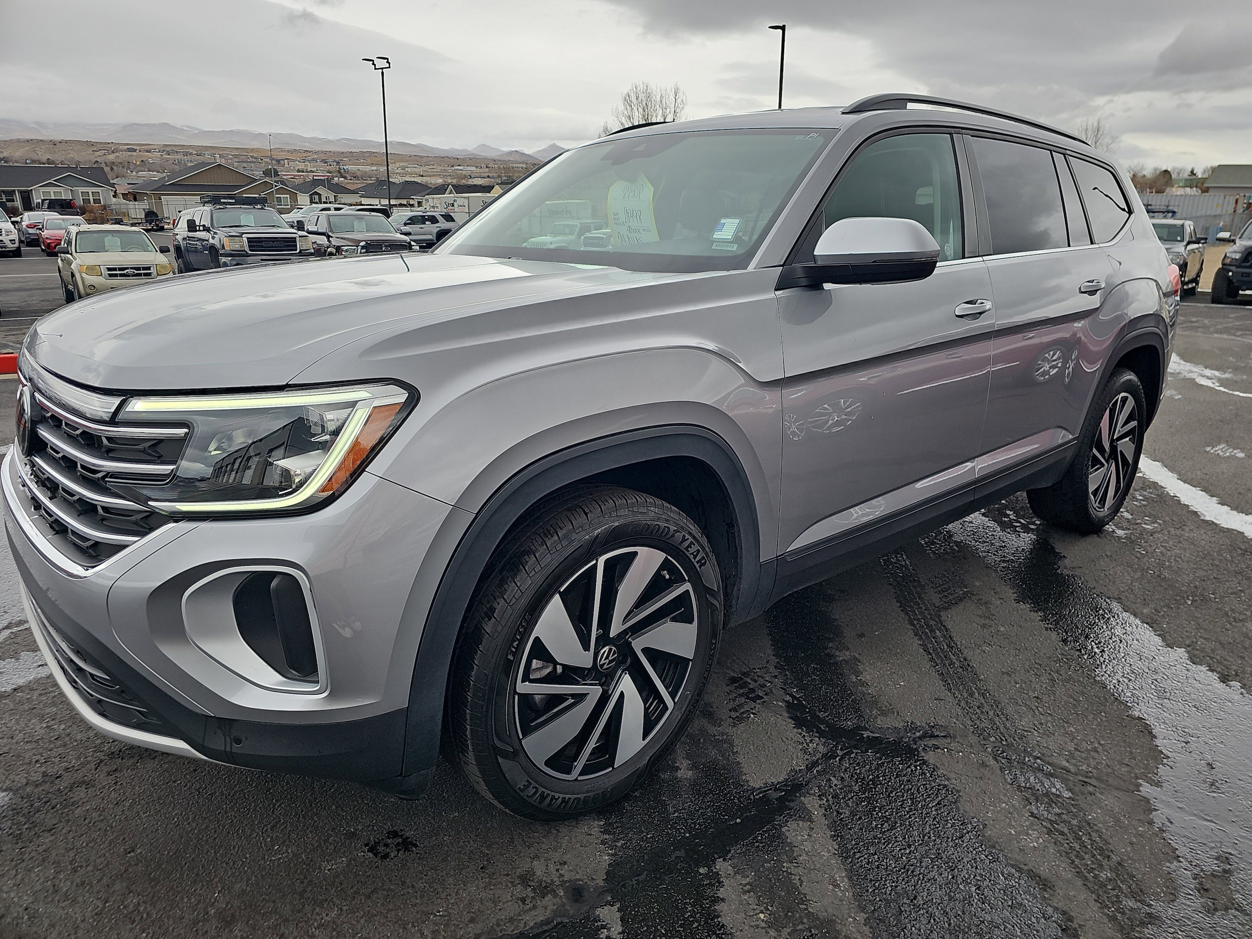 2024 Volkswagen Atlas SE w/Tech's photo