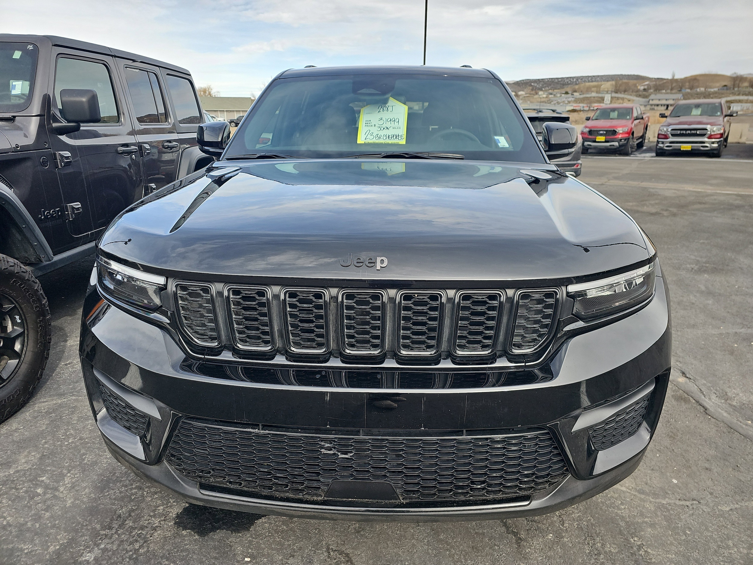 2023 Jeep Grand Cherokee Altitude - Photo 2