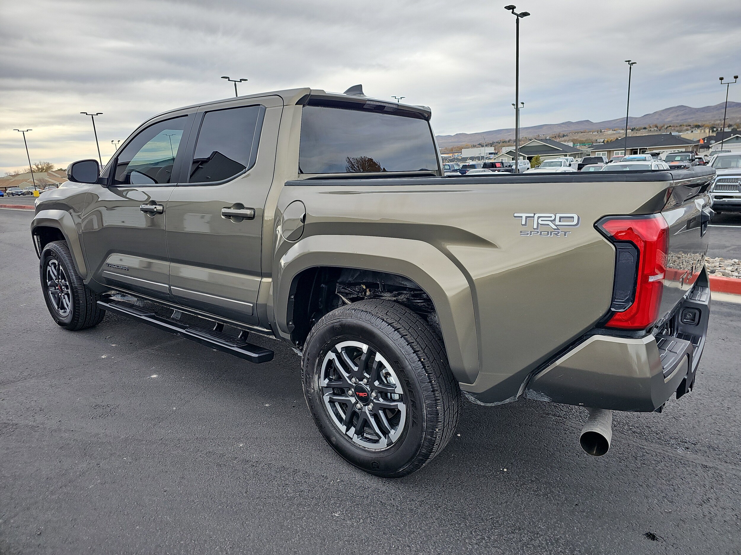2025 Toyota Tacoma SR5 Double Cab photo 2