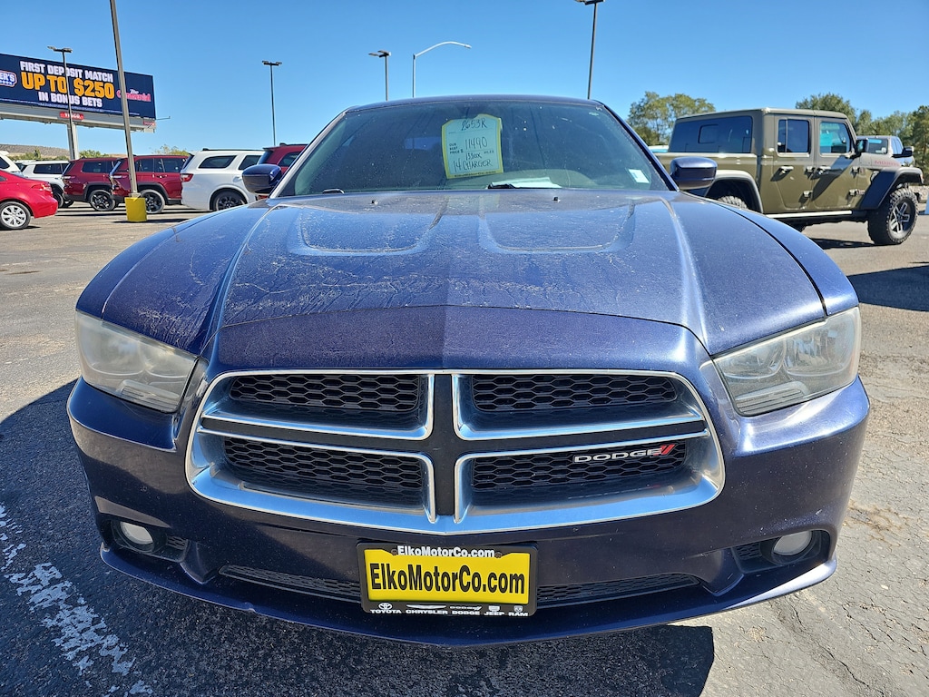 Used 2014 Dodge Charger SXT Sedan