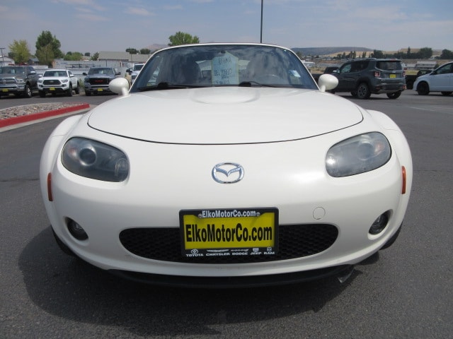 Used 2008 Mazda MX-5 Miata Grand Touring with VIN JM1NC25F980139206 for sale in Elko, NV