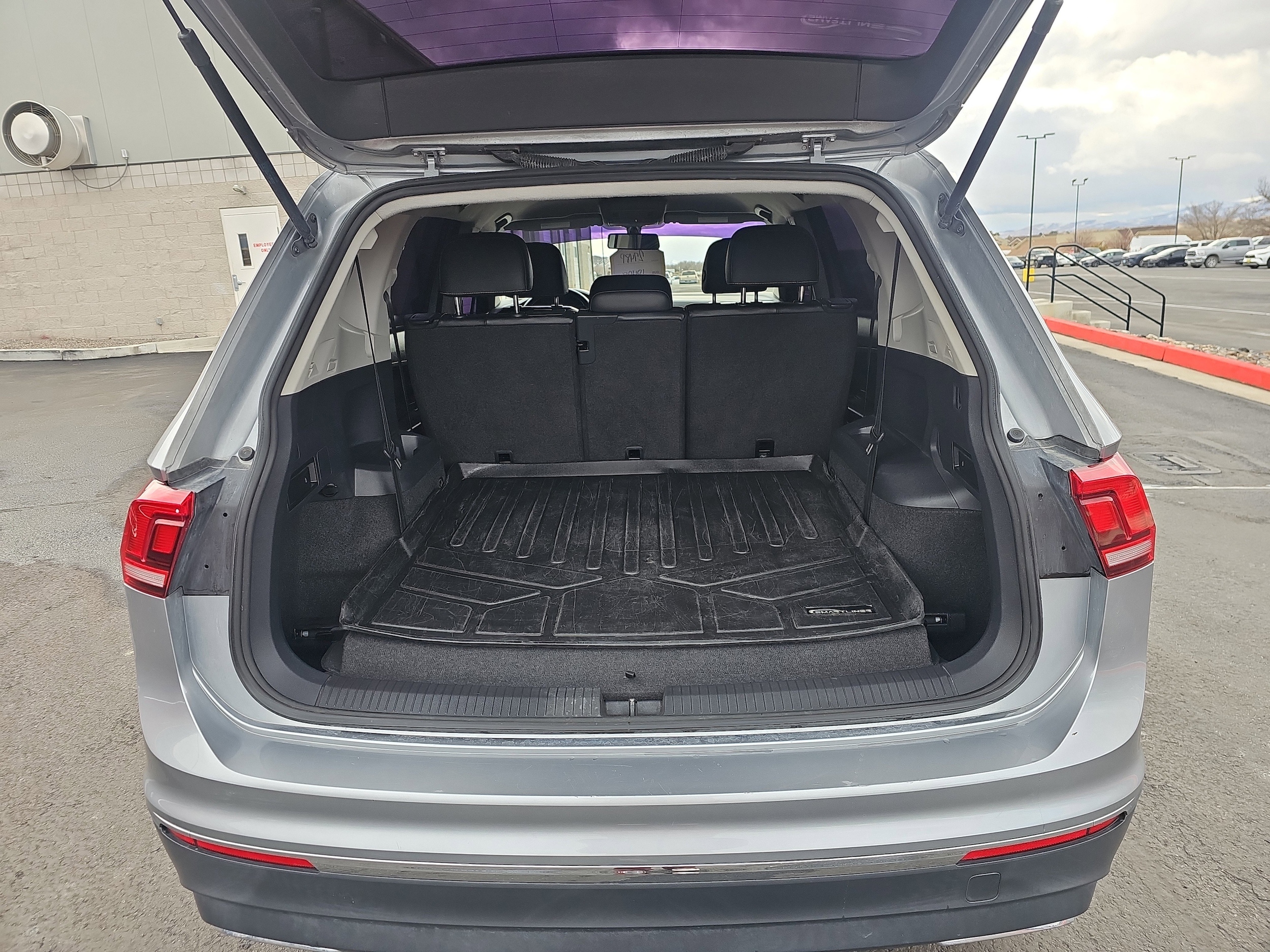 2021 Volkswagen Tiguan SE - Photo 7