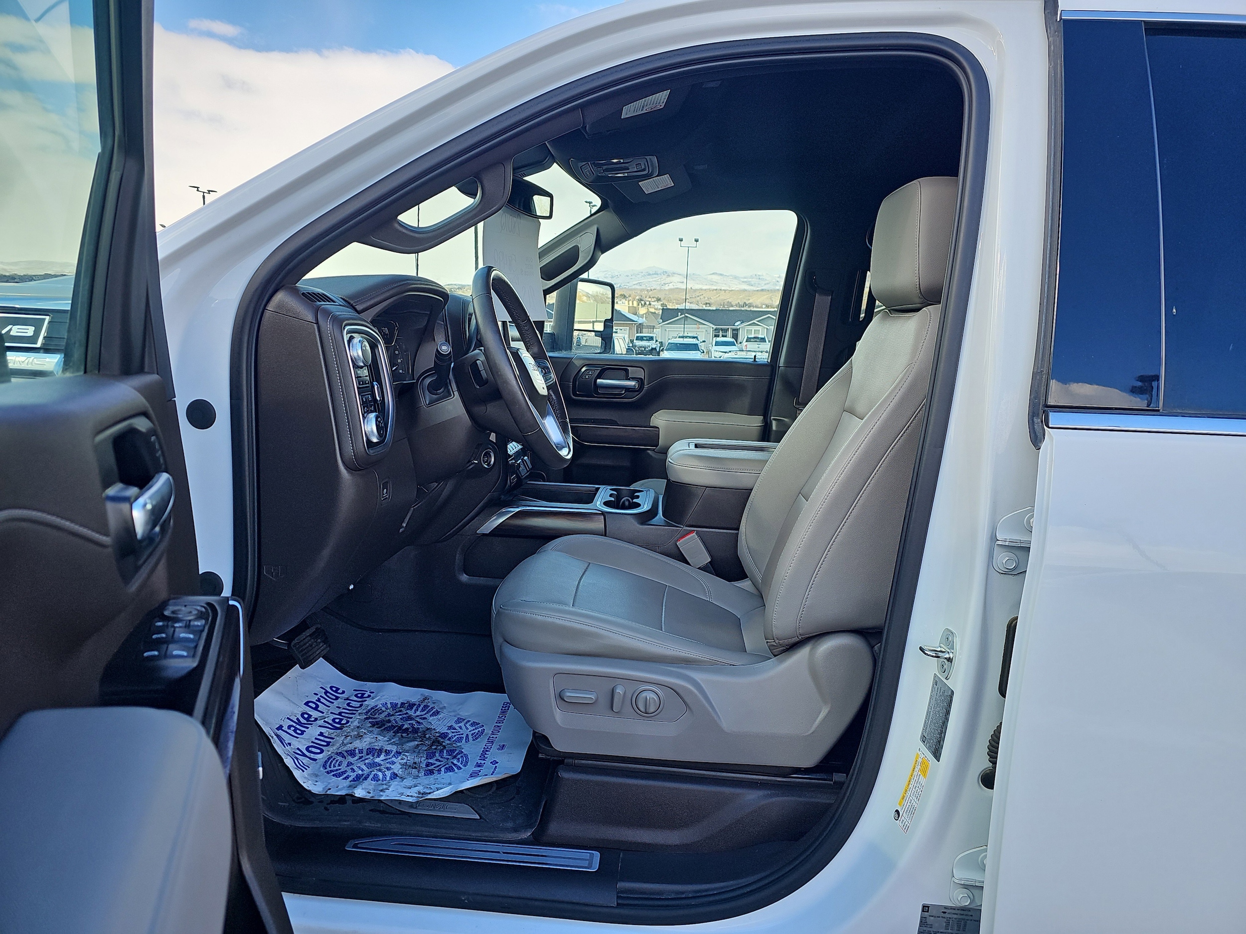 2021 GMC Sierra 2500HD SLT - Photo 16