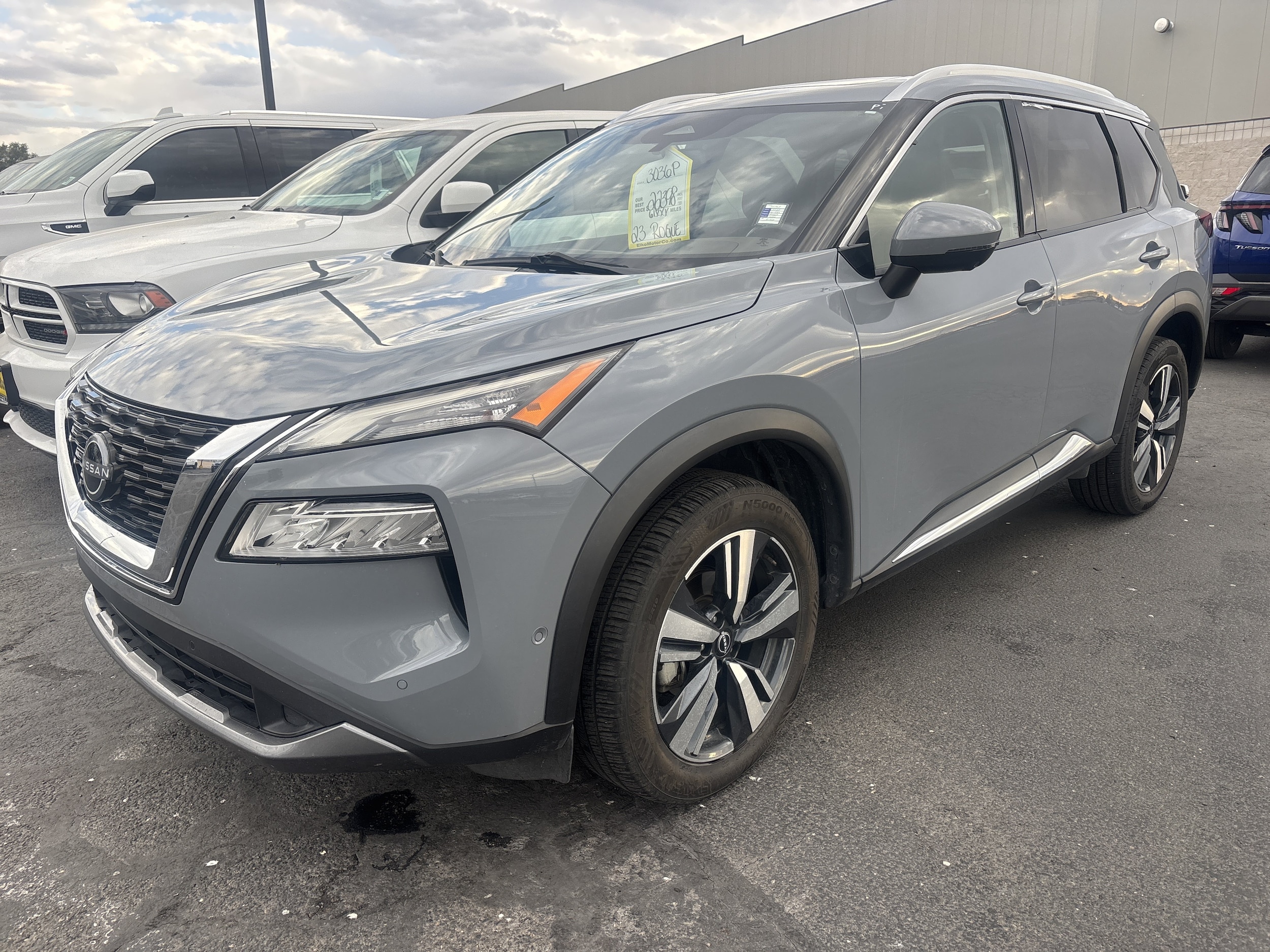 2023 Nissan Rogue SL