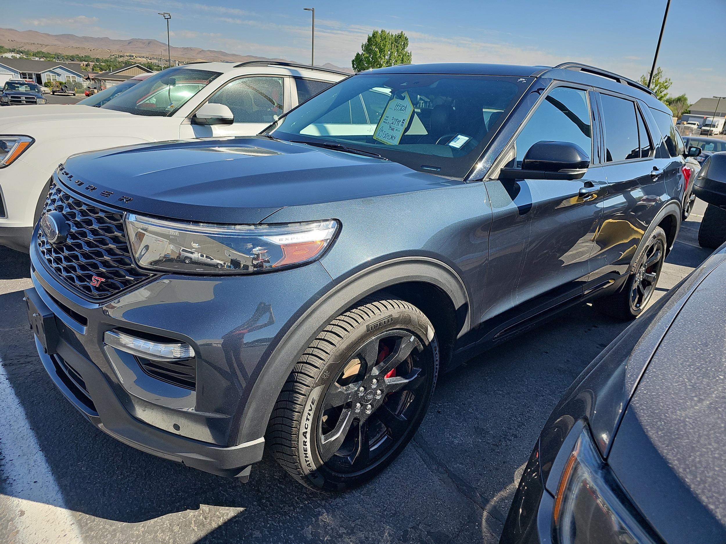 2023 Ford Explorer ST 4WD's photo