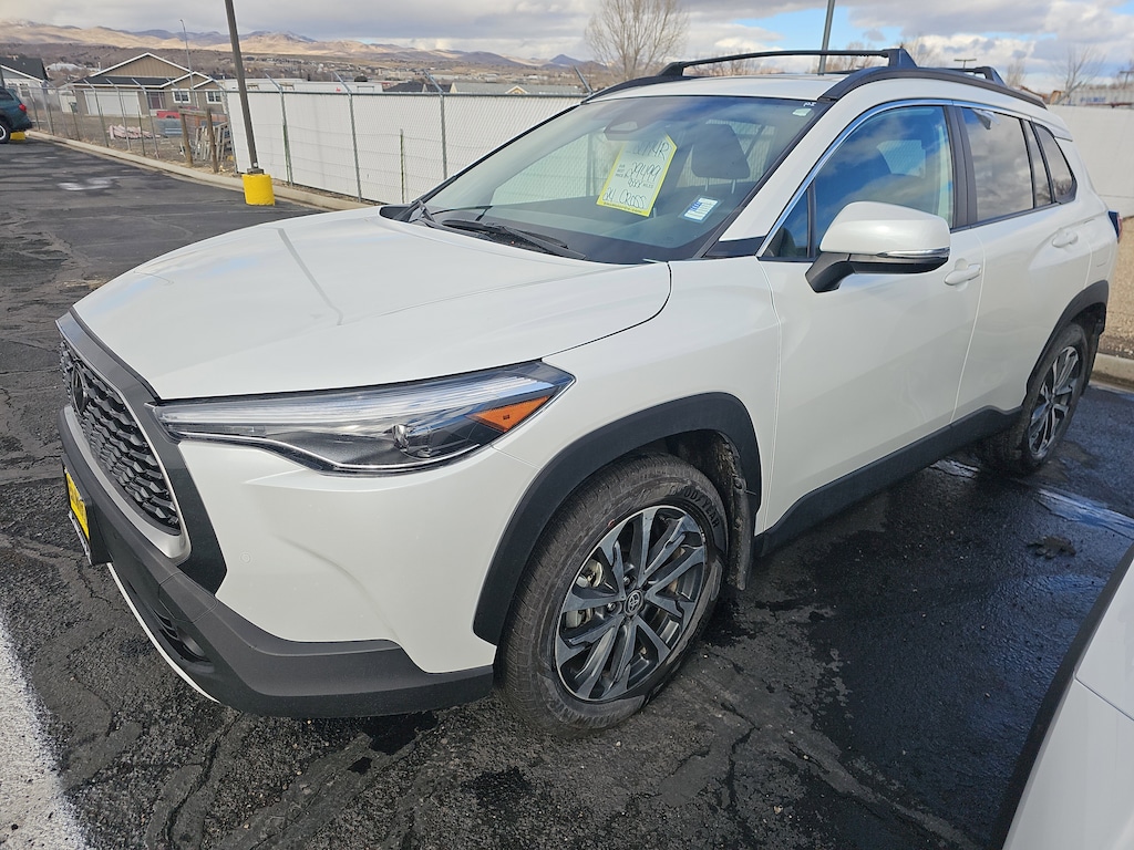 Used 2024 Toyota Corolla Cross XLE SUV