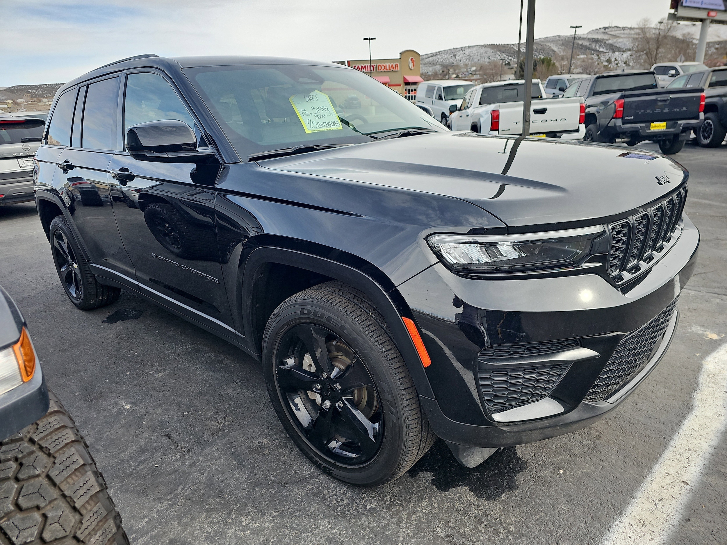 2023 Jeep Grand Cherokee Altitude - Photo 3