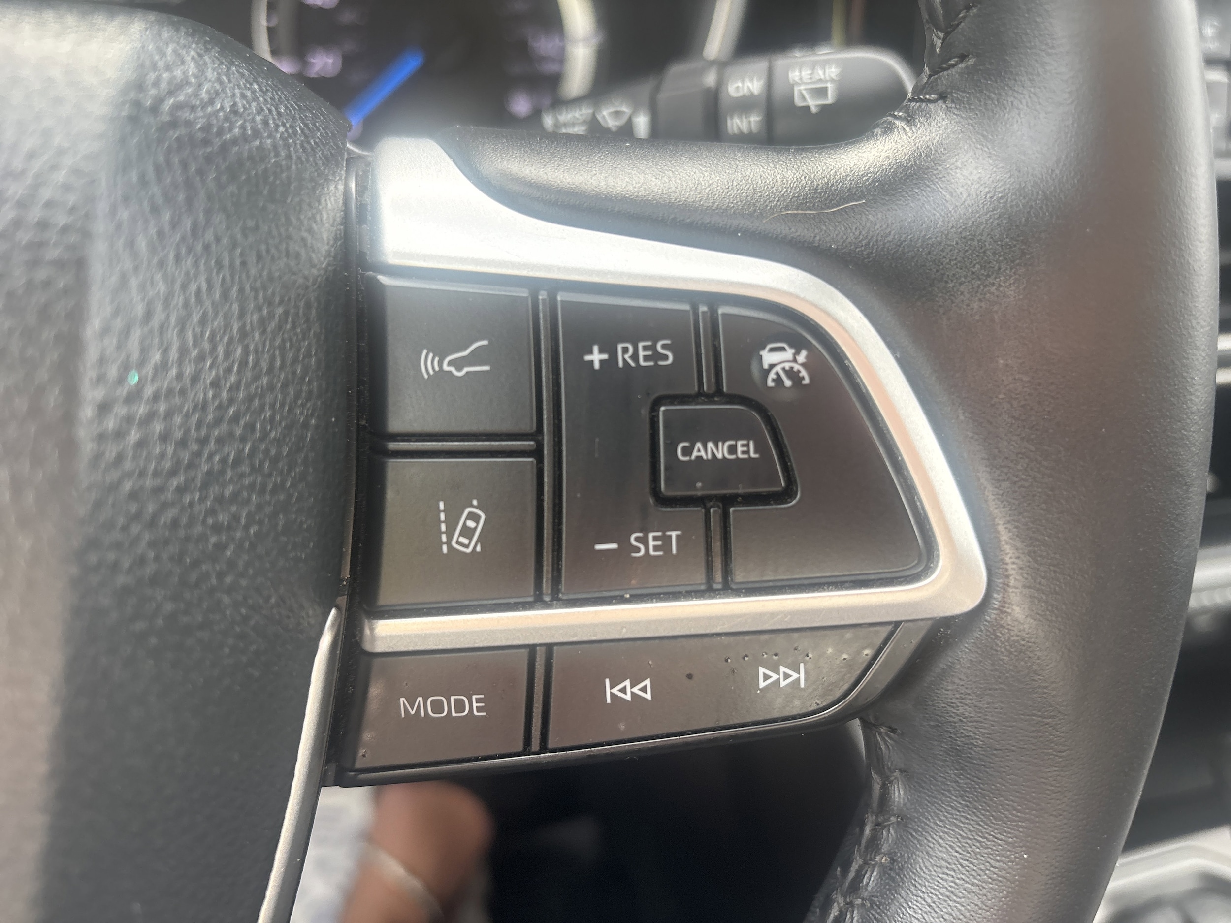 2024 Toyota Highlander XLE Nightshade - Photo 21