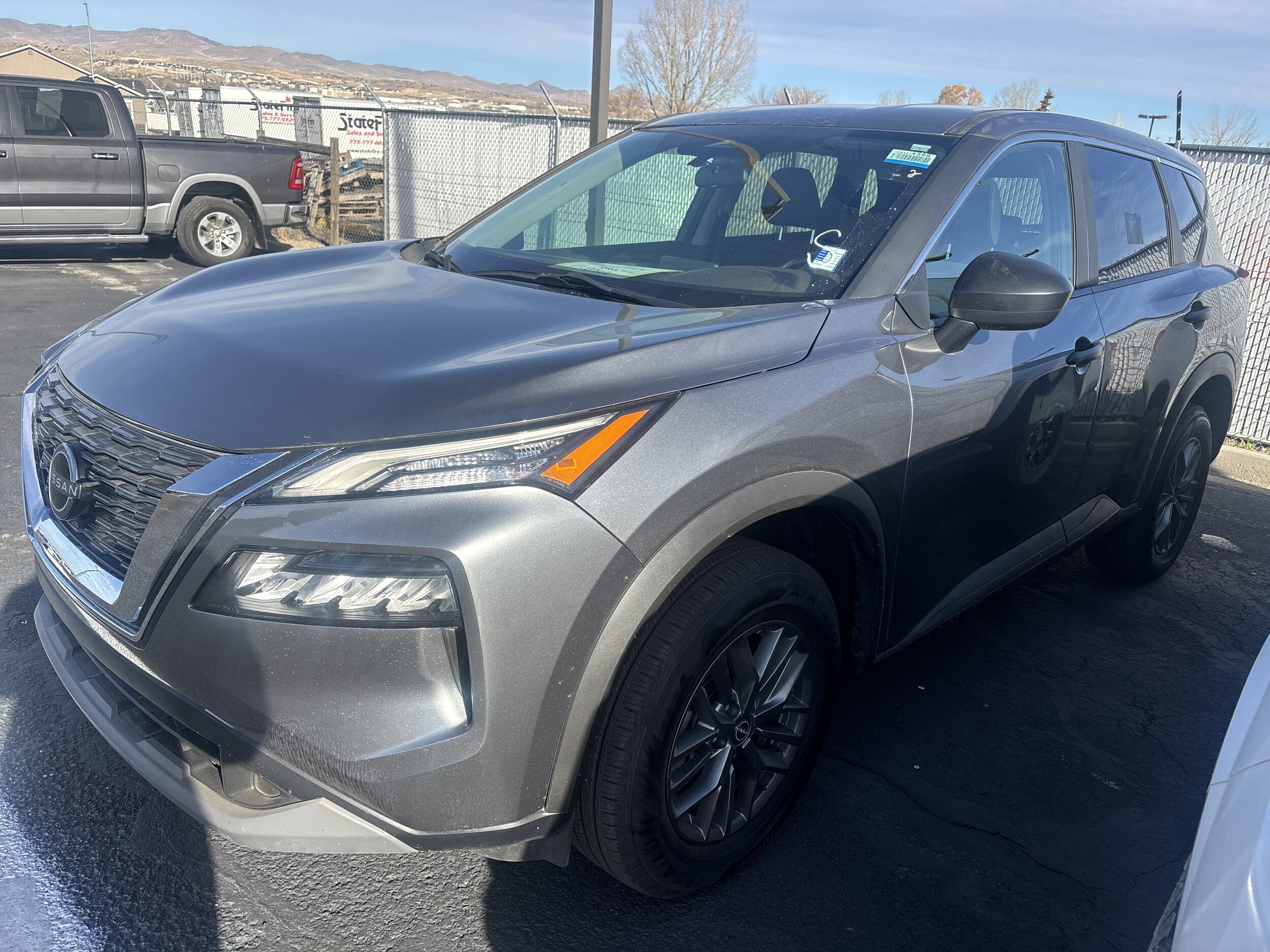 2023 Nissan Rogue S photo 2