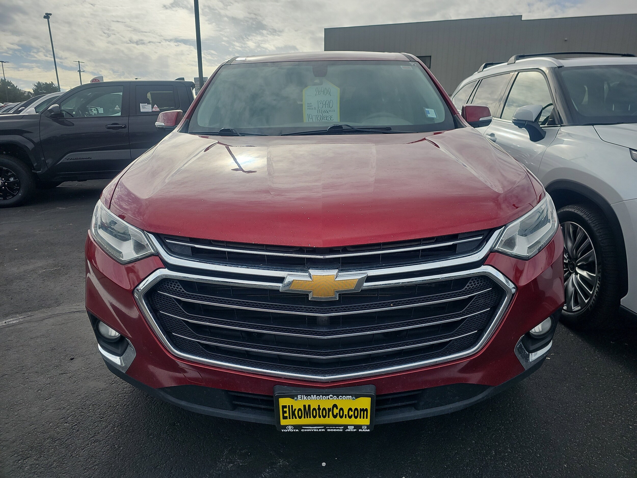 2019 Chevrolet Traverse photo 2