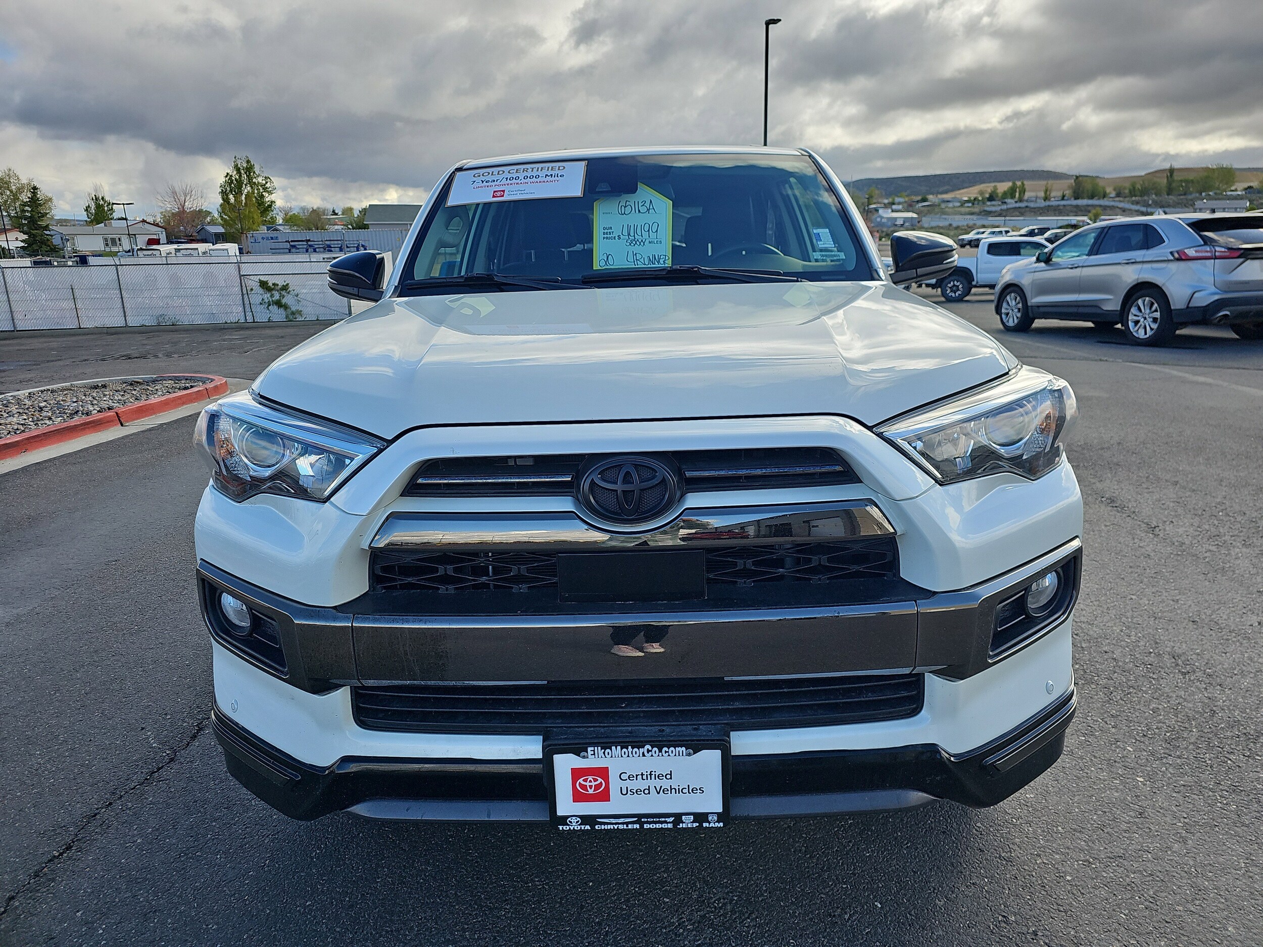 2020 Toyota 4Runner Limited photo 2