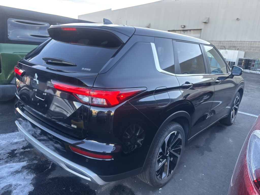Used 2022 Mitsubishi Outlander CUV